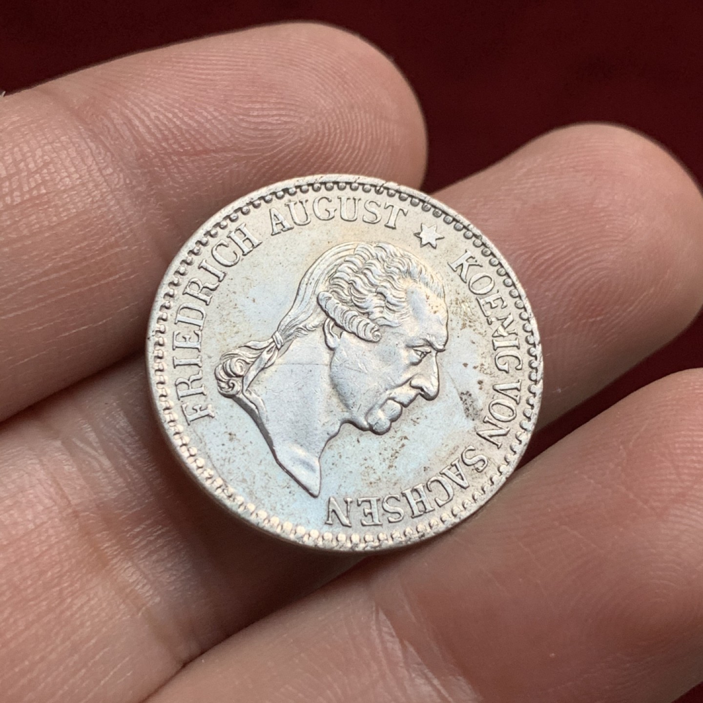 《竞宝斋》第66场-本周日，周一2场连拍（全场不限金额包邮） 萨克森1827年纪念国王逝世1/6泰勒，原银光，发丝清晰，状态不错 少见品种