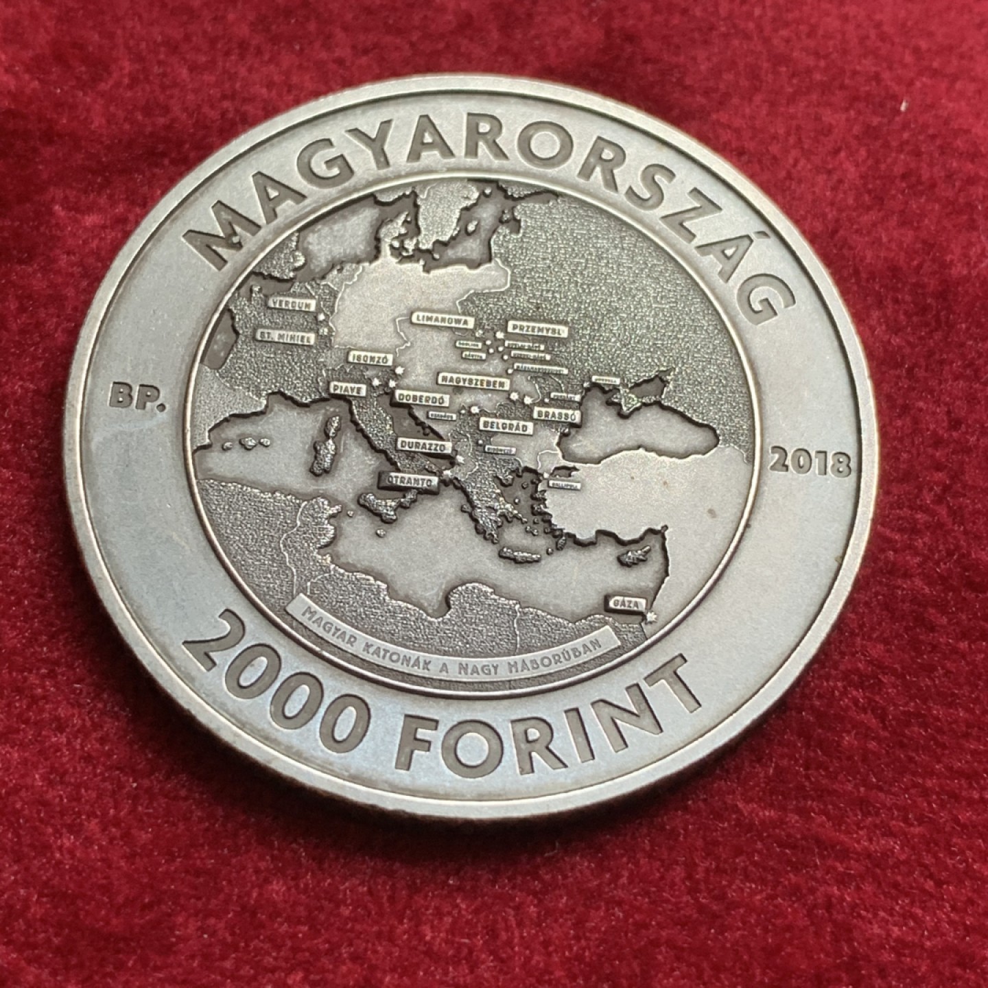 《竞宝斋》第66场-本周日，周一2场连拍（全场不限金额包邮） 2018年 匈牙利一战 结束100周年 仿古镍币 2000福林面值  1W枚发行量