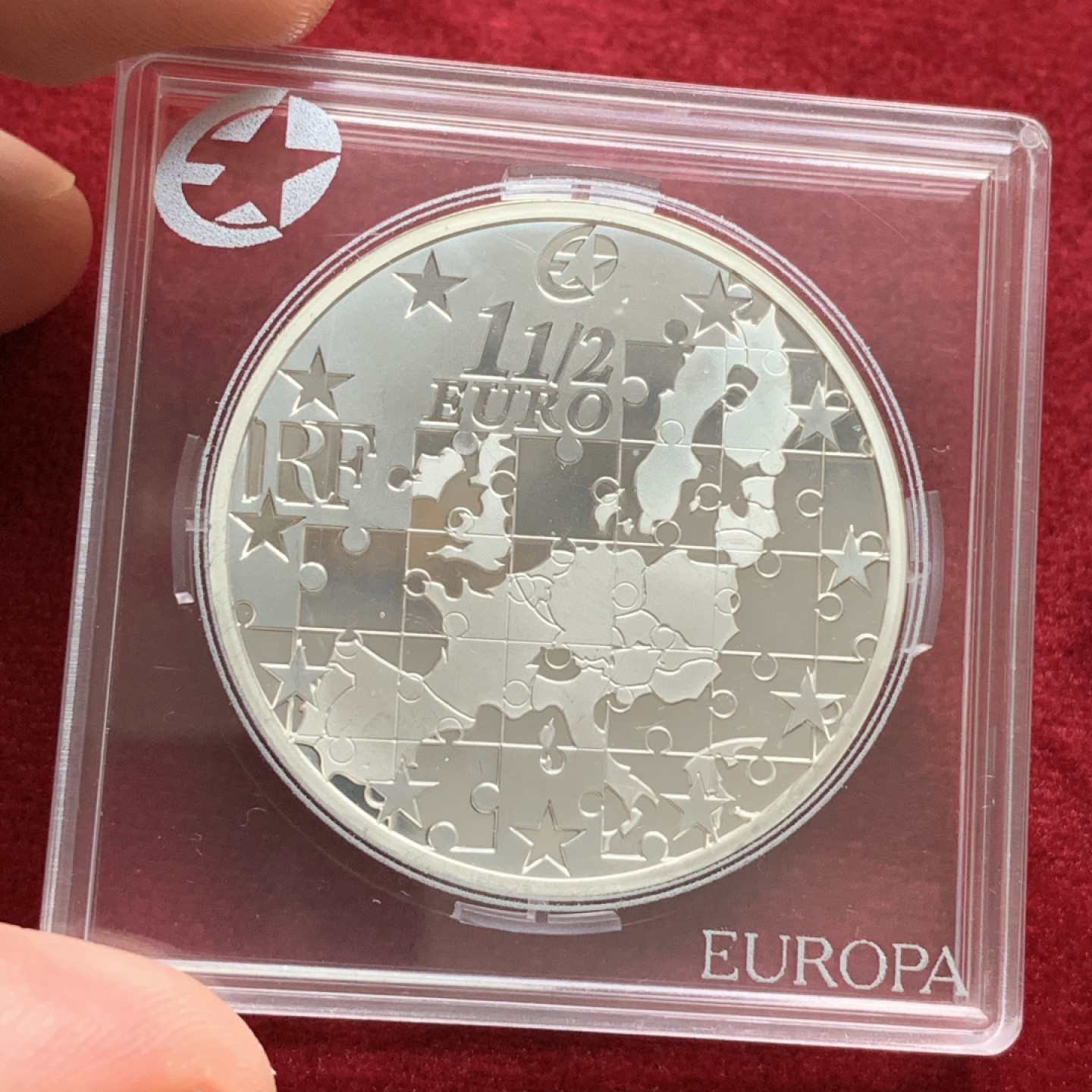 《竞宝斋》第66场-本周日，周一2场连拍（全场不限金额包邮） 2004年 法国 欧洲之星 欧盟东扩 银币  水晶盒少见