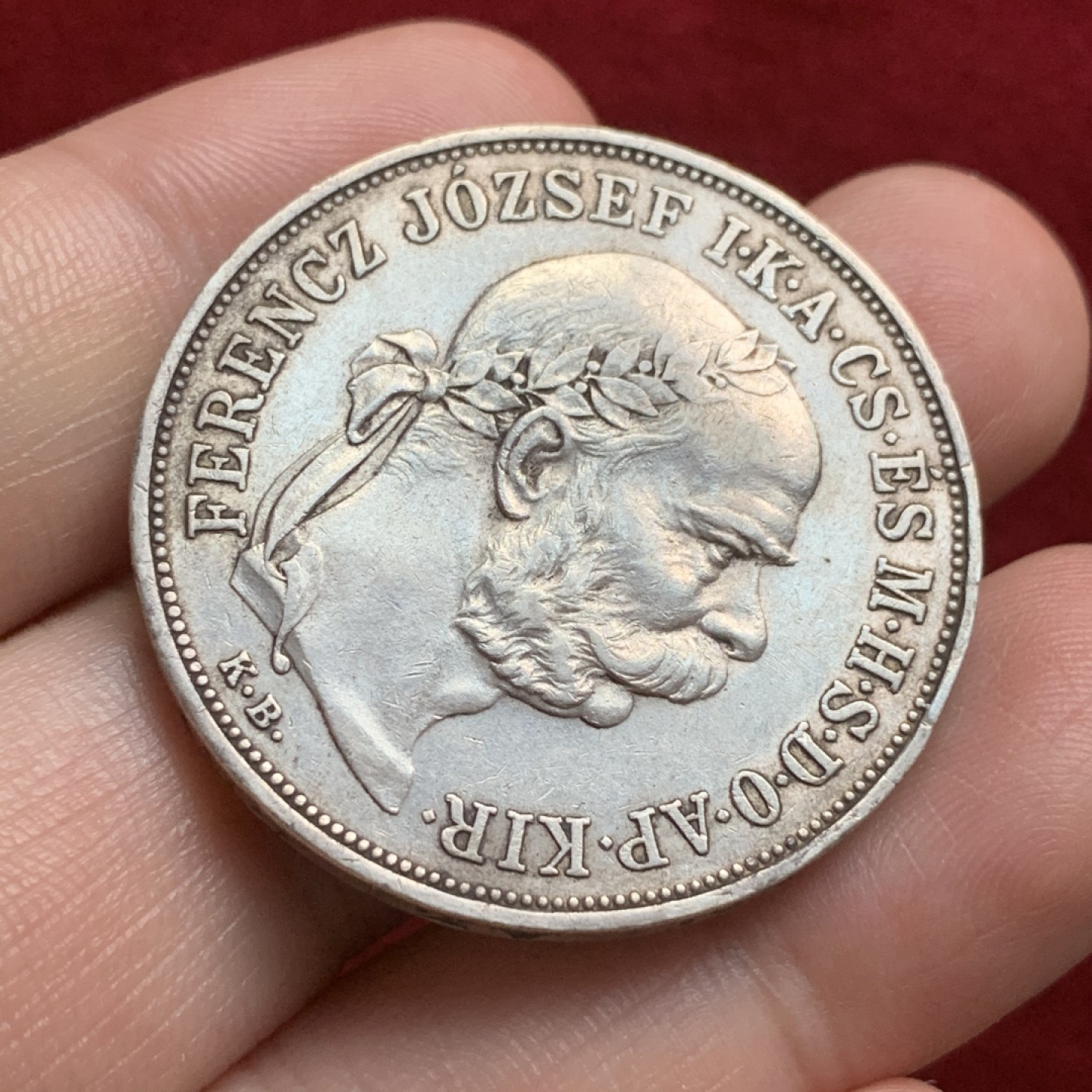 《竞宝斋》第66场-本周日，周一2场连拍（全场不限金额包邮） 匈牙利双天使5克朗大银币，大热大涨品种，边铭深打完好，细节佳，状态好的已经很难遇到了