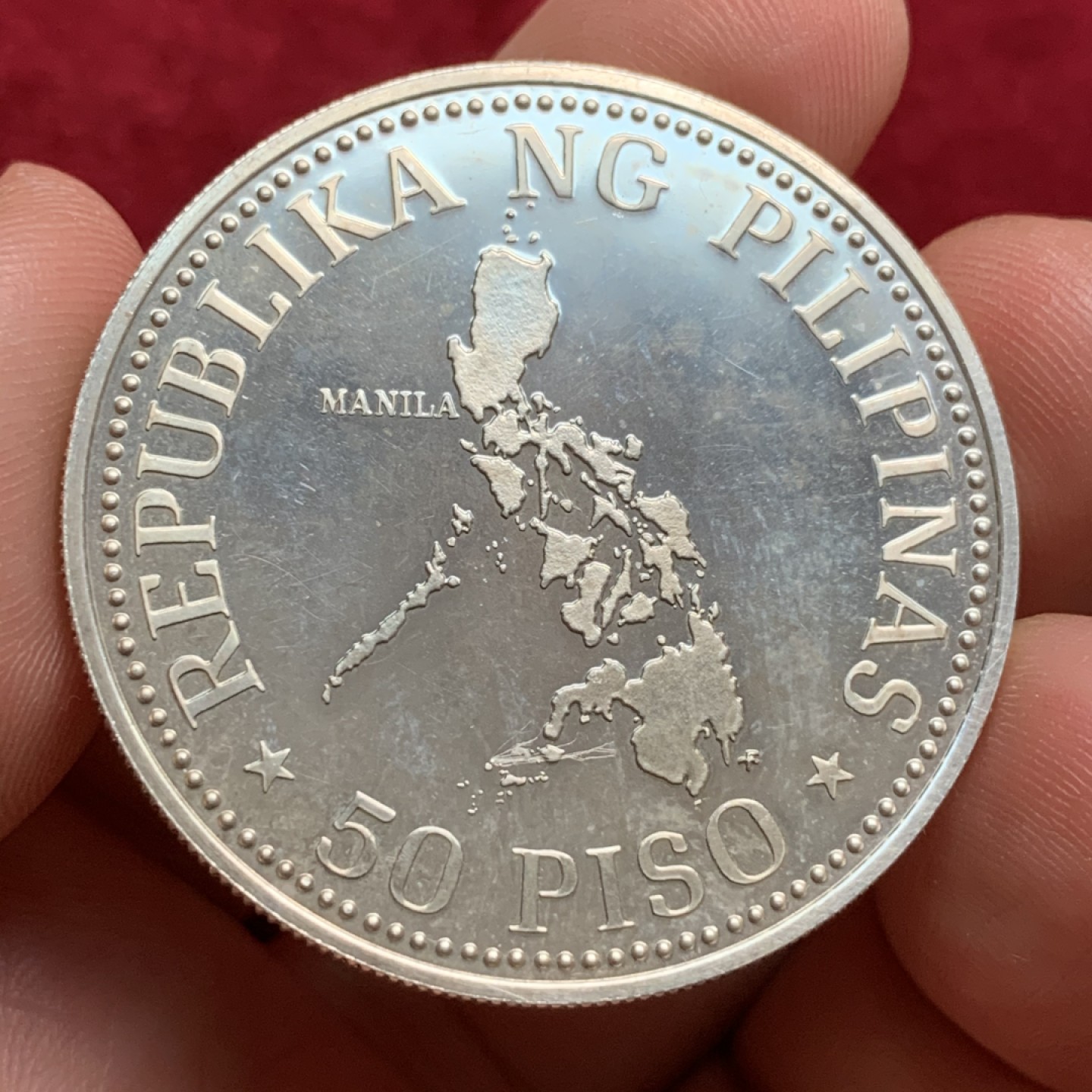 《竞宝斋》第66场-本周日，周一2场连拍（全场不限金额包邮） 1976年 菲律宾 地图 大银币925银 27.4克 最近上涨厉害