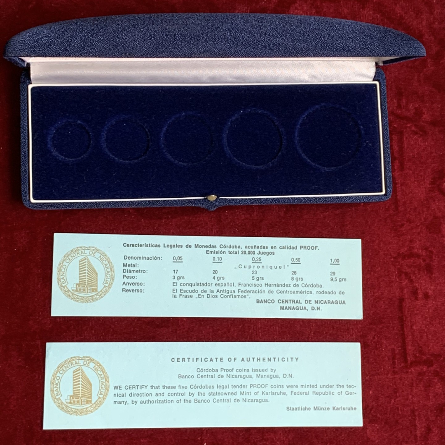 《竞宝斋》第66场-本周日，周一2场连拍（全场不限金额包邮） PCGS-PR67-68DCAM 尼加拉瓜 1972年 精制套币5枚 极高分 顶级品相！原盒和2张证书齐全 钱币表面有淡彩 美洲钱币经典的太阳脸和山峰