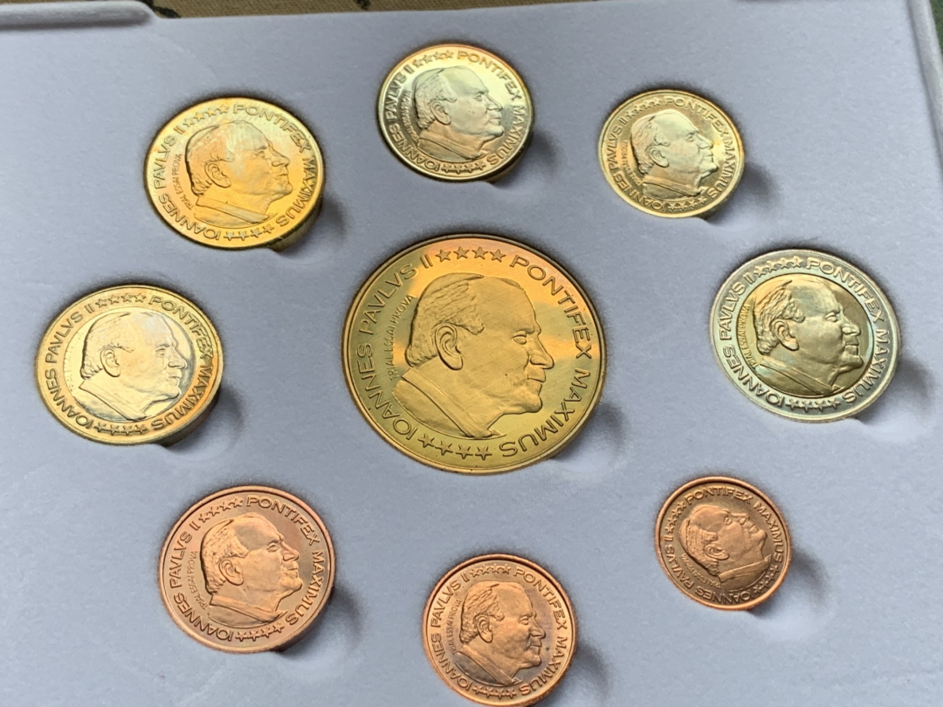 《竞宝斋》第66场-本周日，周一2场连拍（全场不限金额包邮） 原盒证书梵蒂冈 ESSAI厂 教皇保罗二世 九枚套 1分到5欧元 试铸样币 非常少见