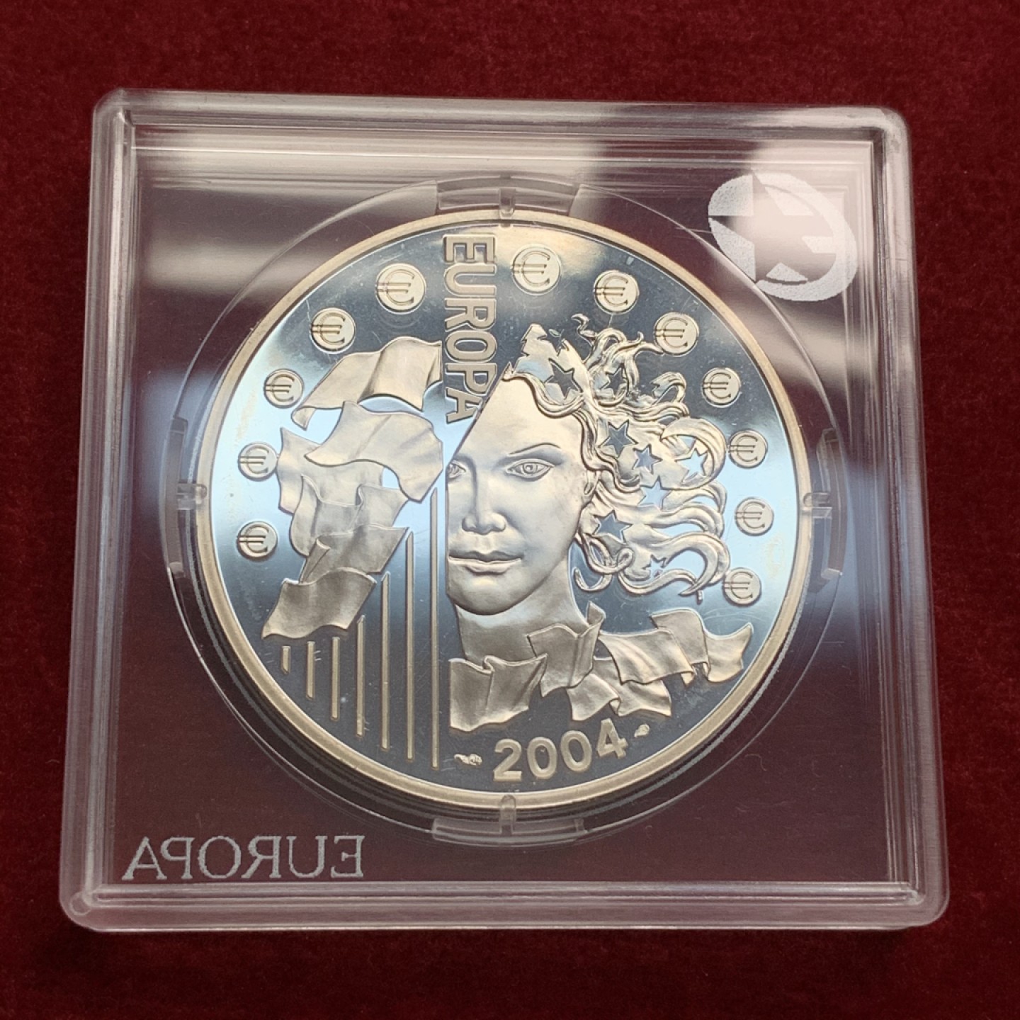 《竞宝斋》第66场-本周日，周一2场连拍（全场不限金额包邮） 2004年 法国 欧洲之星 欧盟东扩 银币  水晶盒少见