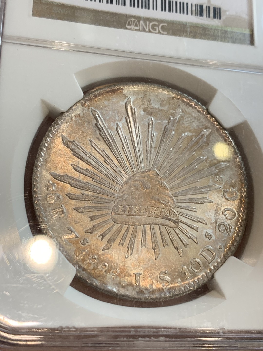 《竞宝斋》第66场-本周日，周一2场连拍（全场不限金额包邮） 亚军分NGC MS65 墨西哥1886年ZS JM版 8R 花边鹰洋 全羽美仑美奂的光芒 难得藏品