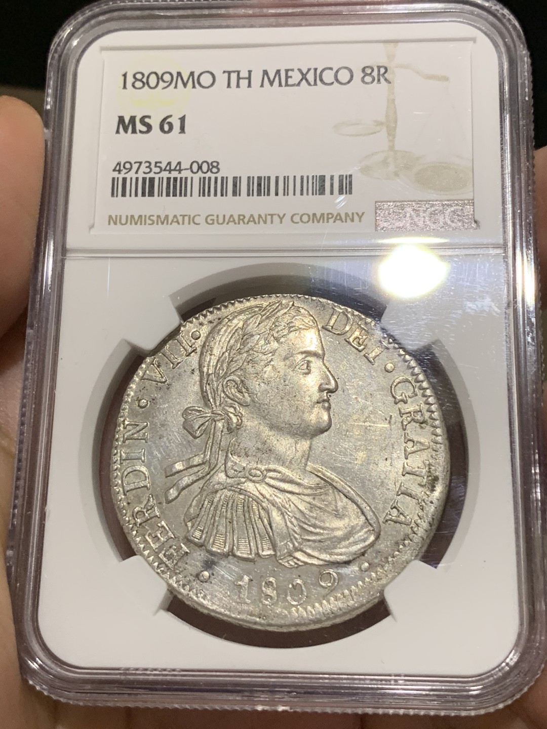 《竞宝斋》第66场-本周日，周一2场连拍（全场不限金额包邮） NGC-MS61 墨西哥双柱 费迪南七世 1809   8里亚尔    费七过度年份 双柱热门  原味包浆 光度一流 收藏最佳