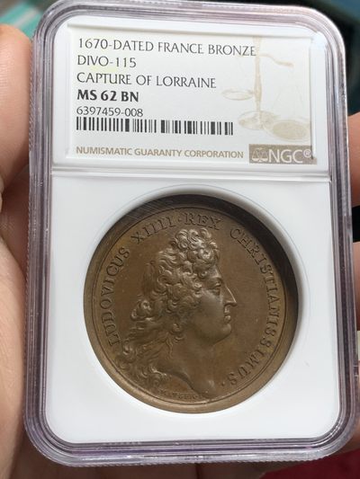 《竞宝斋》第66场-本周日，周一2场连拍（全场不限金额包邮） - NGC MS62 法国1670年路易十四攻占洛林地区纪念高浮雕精美铜章
