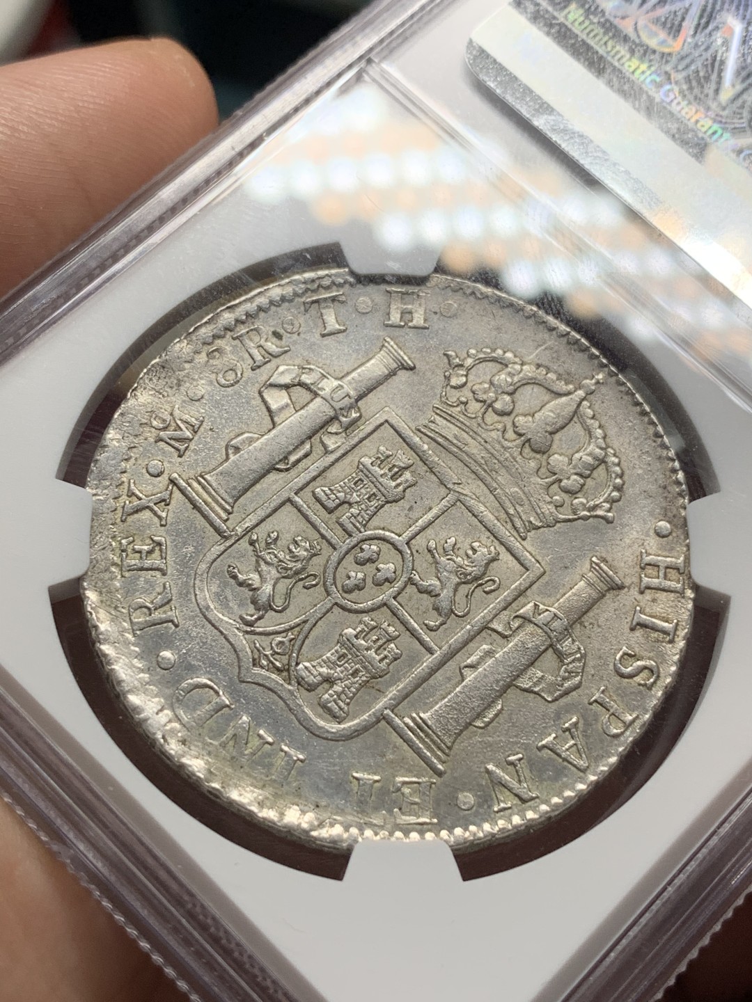 《竞宝斋》第66场-本周日，周一2场连拍（全场不限金额包邮） NGC-MS61 墨西哥双柱 费迪南七世 1809   8里亚尔    费七过度年份 双柱热门  原味包浆 光度一流 收藏最佳