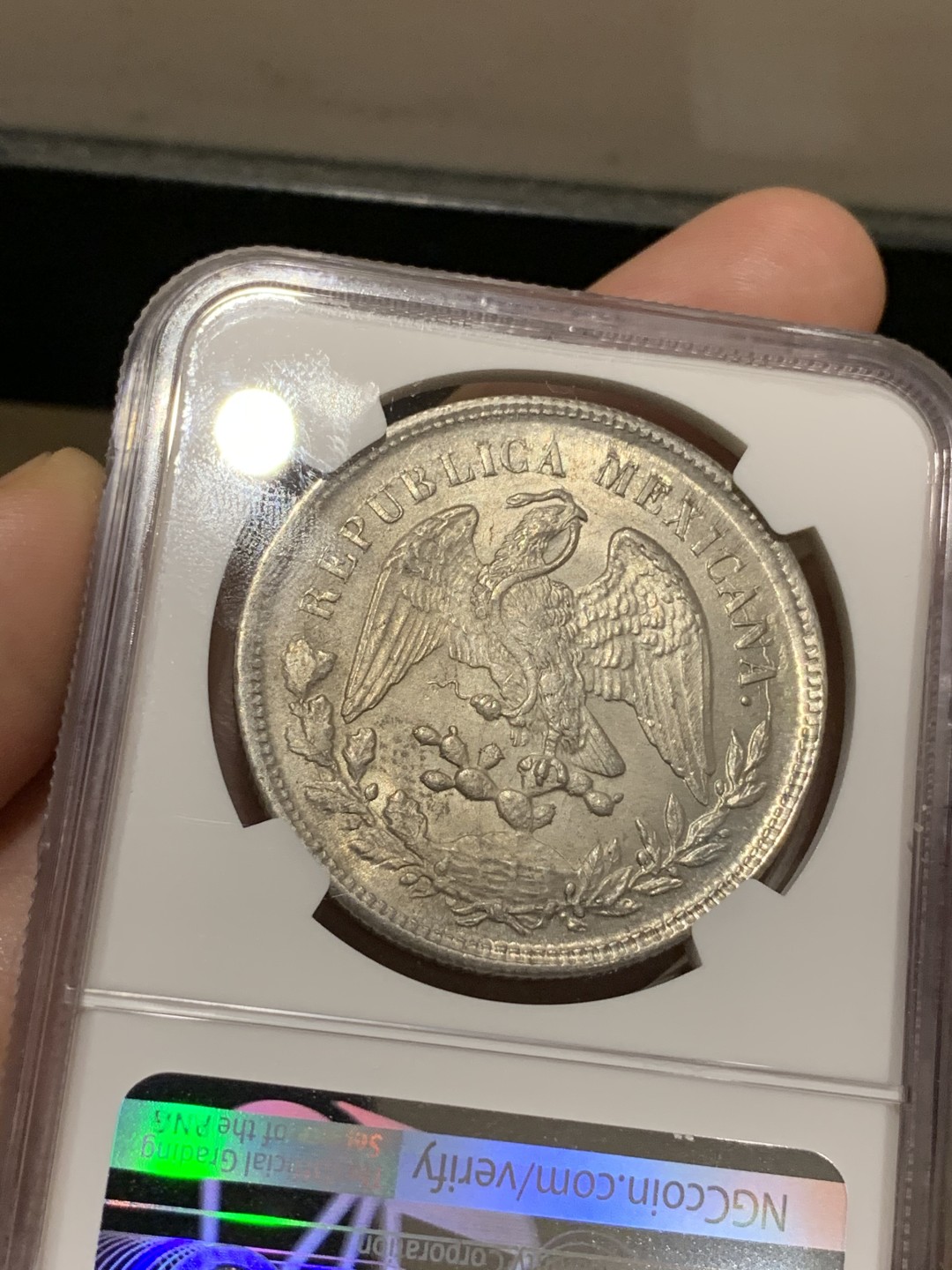 《竞宝斋》第66场-本周日，周一2场连拍（全场不限金额包邮） NGC-UNC 墨西哥 1902年 鹰洋1比索 大银币 好品带光 不出分可惜