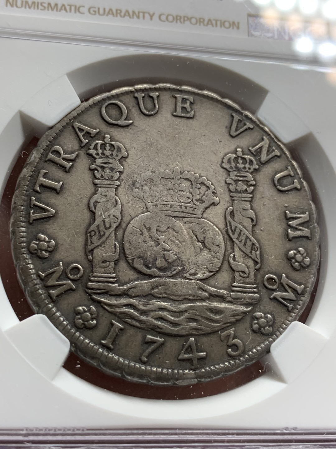 《竞宝斋》第66场-本周日，周一2场连拍（全场不限金额包邮） NGC-XF40 墨西哥 1743年 费利佩五世 地球双柱8R 大银币 原味老包浆 大热品种