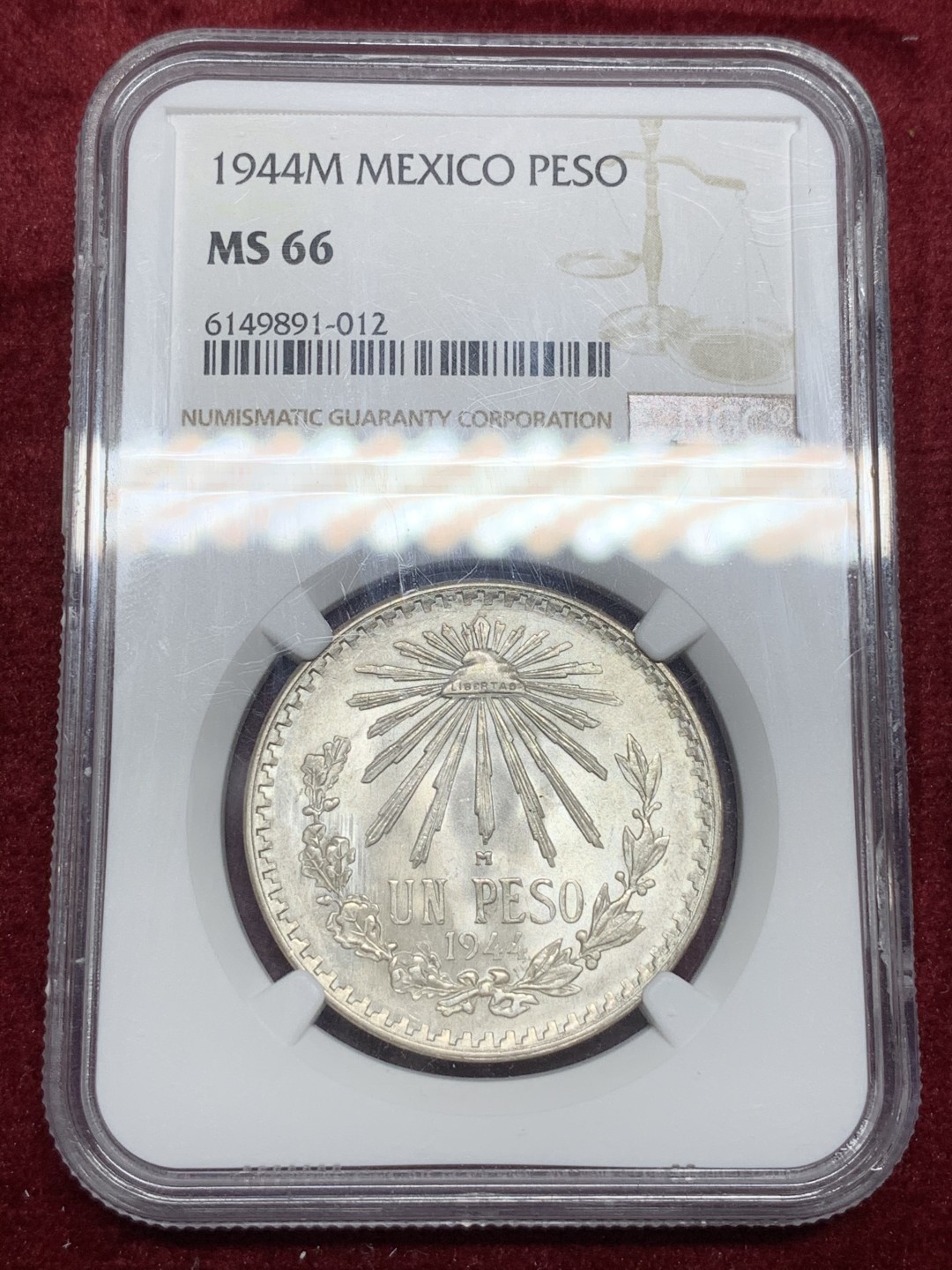 《竞宝斋》第66场-本周日，周一2场连拍（全场不限金额包邮） NGC-MS66 墨西哥 1944-M 墨西哥比索 底板完美 银光熠熠 有镜面效果 难得高分