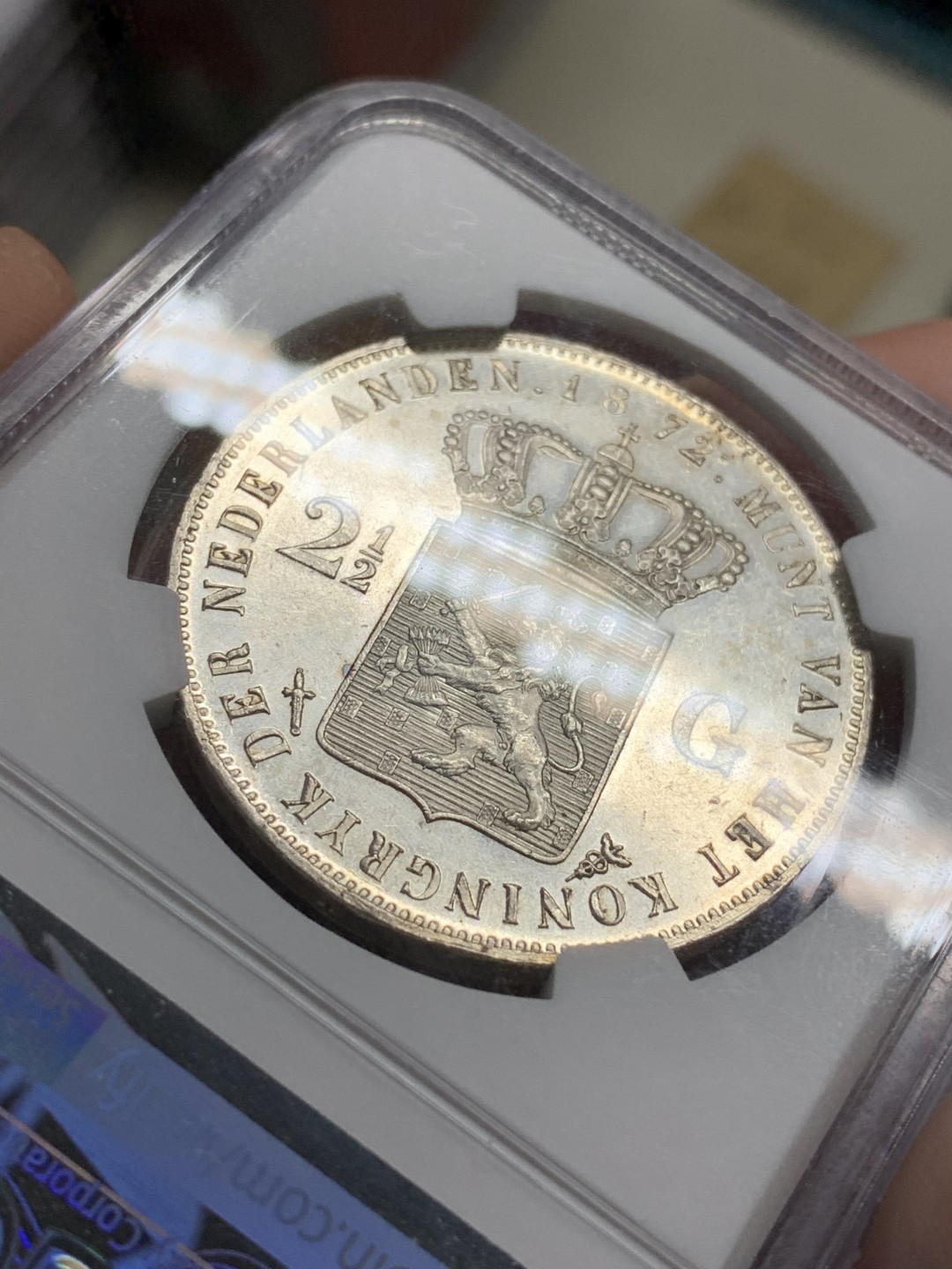 《竞宝斋》第66场-本周日，周一2场连拍（全场不限金额包邮） NGC-UNC  荷兰 1872年 威廉三世 2.5盾 银币 高银 底板带光，头发胡子清晰可见