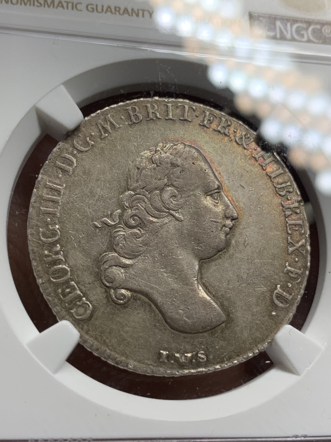 《竞宝斋》第66场-本周日，周一2场连拍（全场不限金额包邮） 冠军分 NGC-XF45 德国不伦瑞克 1776年 乔三 2/3泰勒银币 本身就是稀少品质 能出分还带金彩 可遇不可求啊