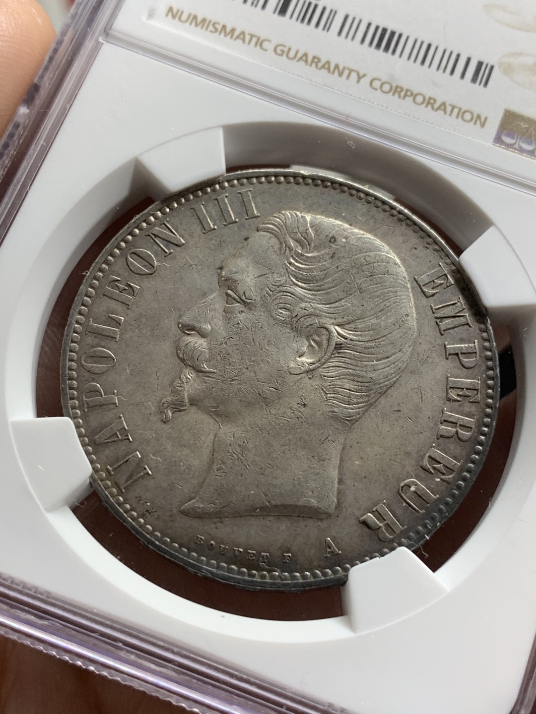 《竞宝斋》第66场-本周日，周一2场连拍（全场不限金额包邮） NGC-AU 法国1855年 拿破仑光头版 5法郎银币 一般见到的都是VF品 这枚AU品 已经是战斗机级别了