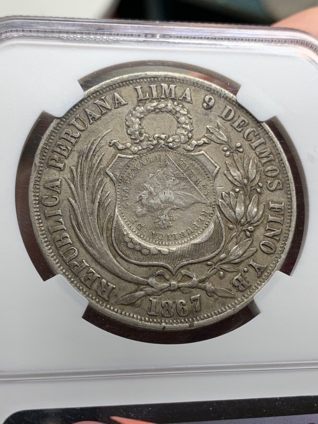 《竞宝斋》第66场-本周日，周一2场连拍（全场不限金额包邮） NGC AU55 危地马拉 加盖秘鲁1894 1比索银币，老包浆原味品