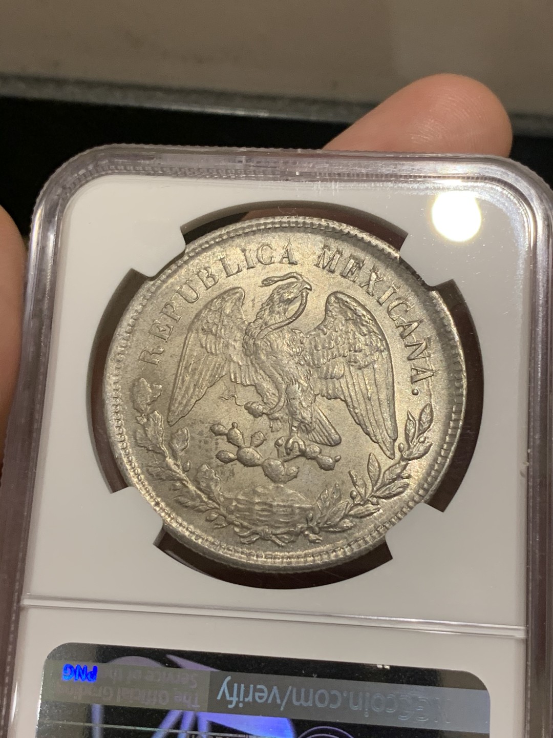 《竞宝斋》第66场-本周日，周一2场连拍（全场不限金额包邮） NGC-UNC 墨西哥 1902年 鹰洋1比索 大银币 好品带光 不出分可惜
