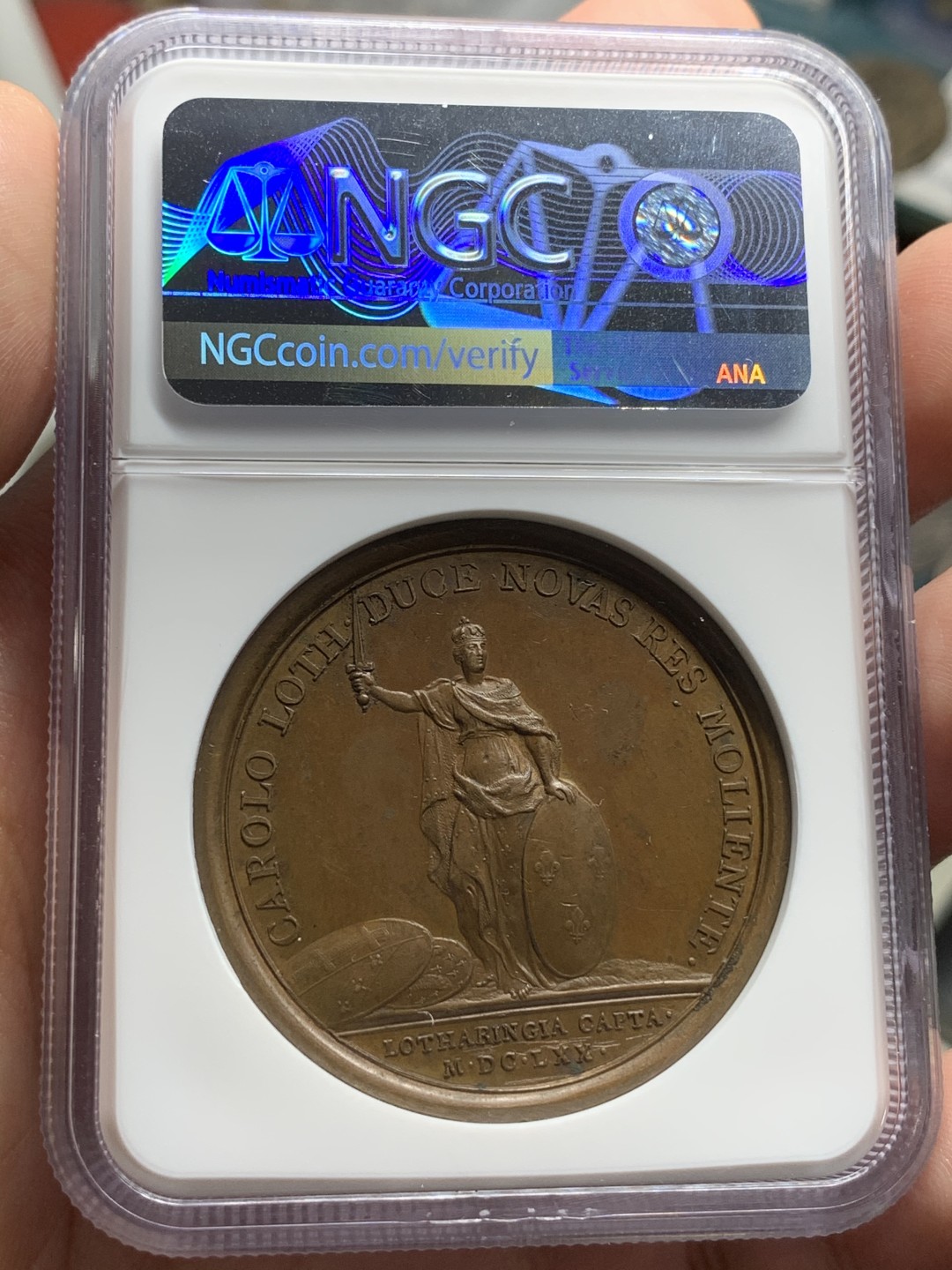 《竞宝斋》第66场-本周日，周一2场连拍（全场不限金额包邮） NGC MS62 法国1670年路易十四攻占洛林地区纪念高浮雕精美铜章