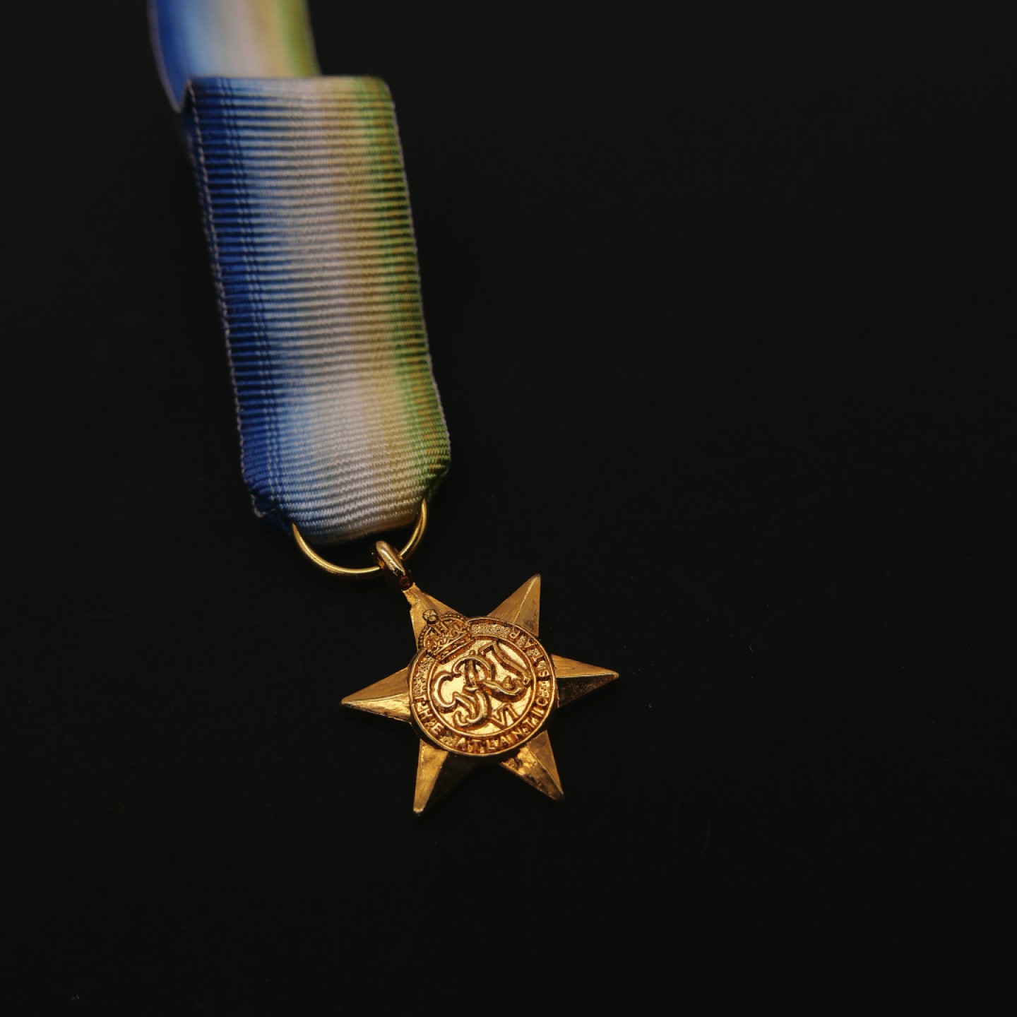 勋章奖章交易所6月25日拍卖 大西洋之星奖章迷你章