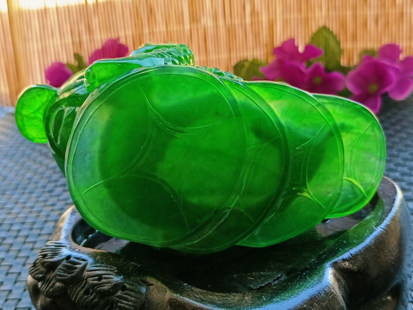 龙石种帝王绿翡翠金蟾摆件