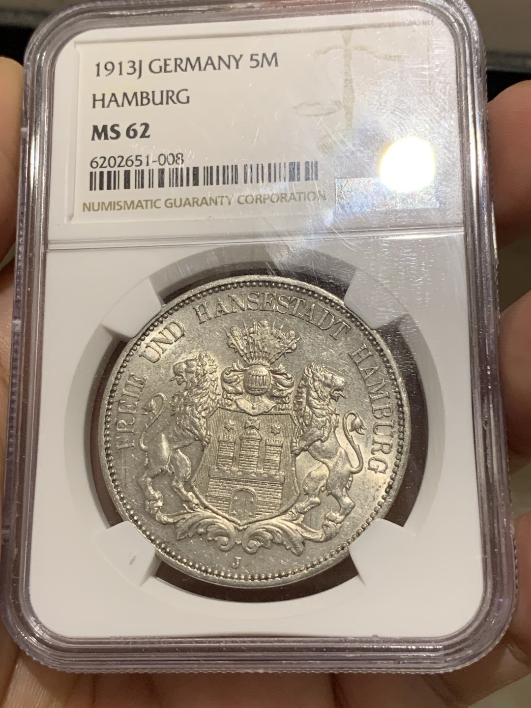 《竞宝斋》第66场-本周日，周一2场连拍（全场不限金额包邮） NGC MS62 1913年德国汉堡5马克、J厂，汉堡自由市5马克，转光，流通马克MS少见适合收藏、自由市马克不同于头像马克，德系热门品种