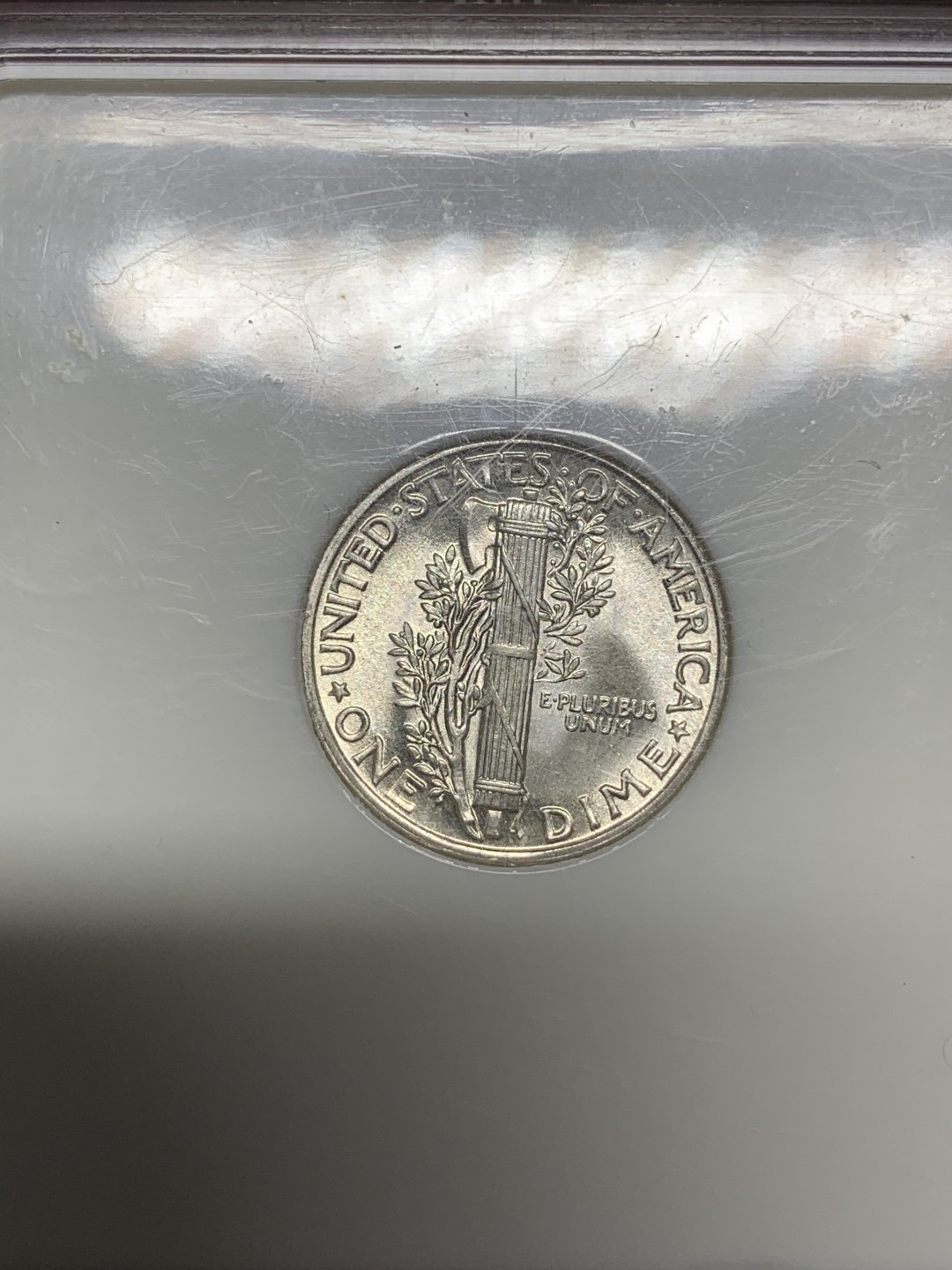 《竞宝斋》第66场-本周日，周一2场连拍（全场不限金额包邮） NGC MS67 美国 1942年 小飞侠 10分银币 顶级分数 老盒保存的不错