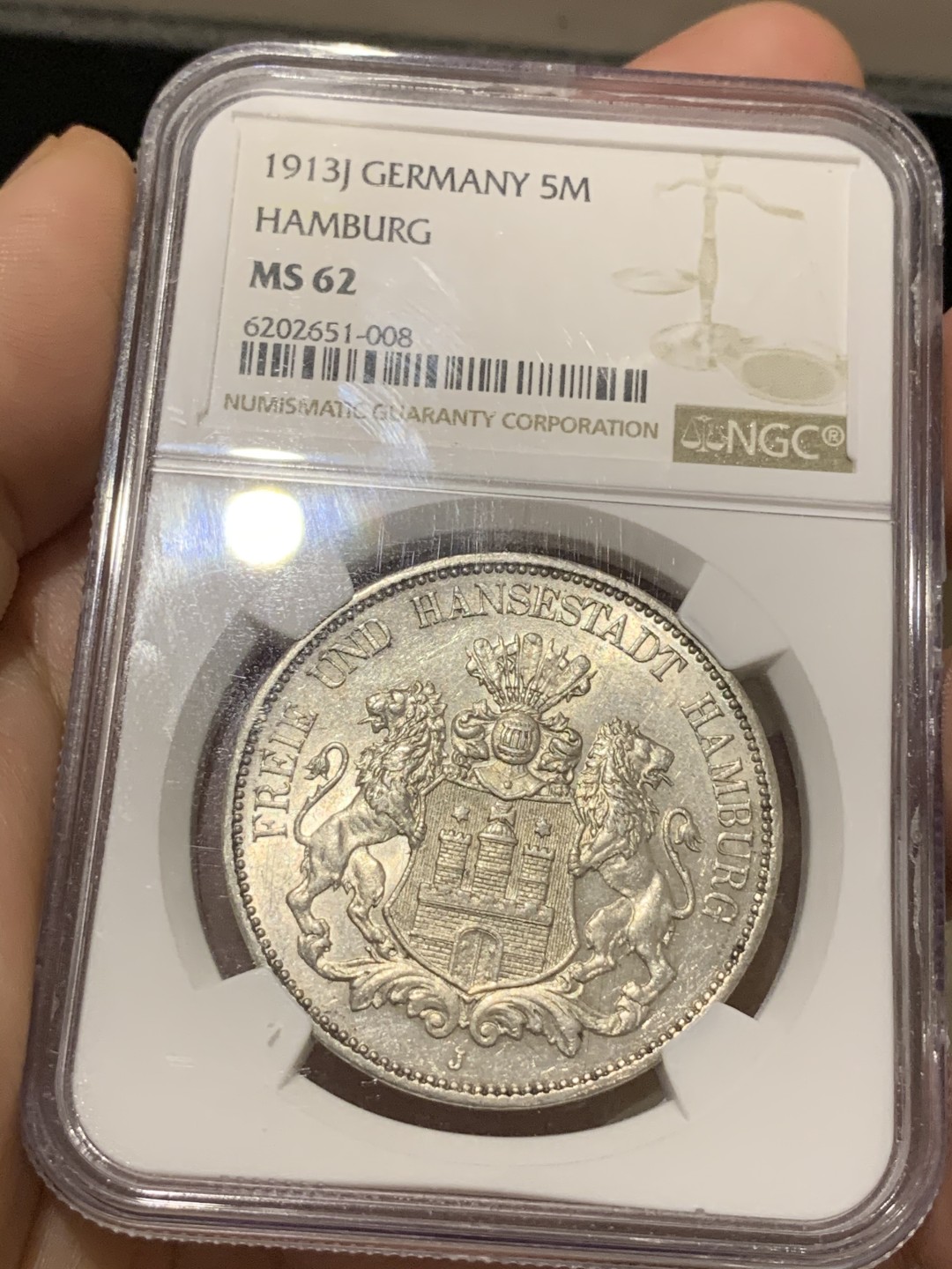 《竞宝斋》第66场-本周日，周一2场连拍（全场不限金额包邮） NGC MS62 1913年德国汉堡5马克、J厂，汉堡自由市5马克，转光，流通马克MS少见适合收藏、自由市马克不同于头像马克，德系热门品种