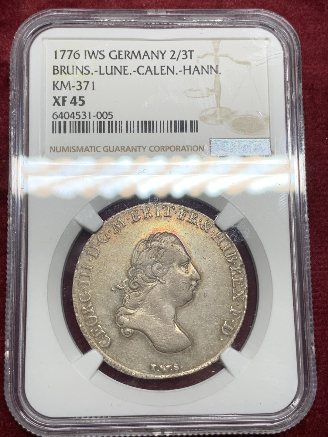 《竞宝斋》第66场-本周日，周一2场连拍（全场不限金额包邮） 冠军分 NGC-XF45 德国不伦瑞克 1776年 乔三 2/3泰勒银币 本身就是稀少品质 能出分还带金彩 可遇不可求啊