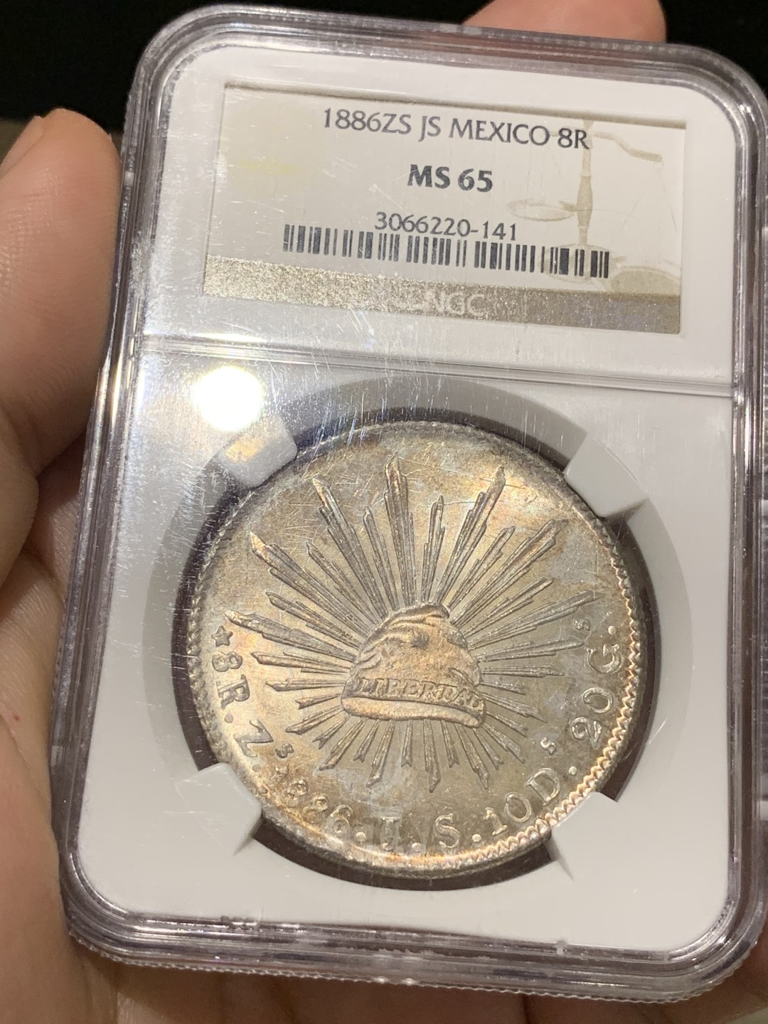 《竞宝斋》第66场-本周日，周一2场连拍（全场不限金额包邮） 亚军分NGC MS65 墨西哥1886年ZS JM版 8R 花边鹰洋 全羽美仑美奂的光芒 难得藏品