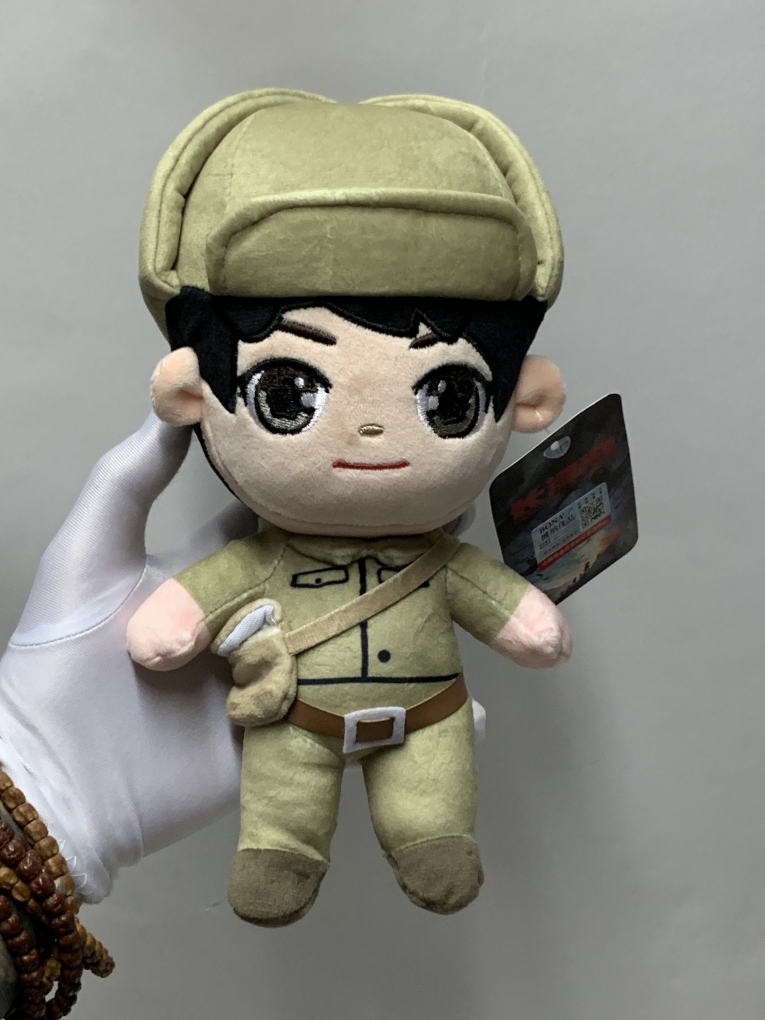零元拍：易洋千玺 亲笔签名 博纳出品原版《长津湖》人偶公仔