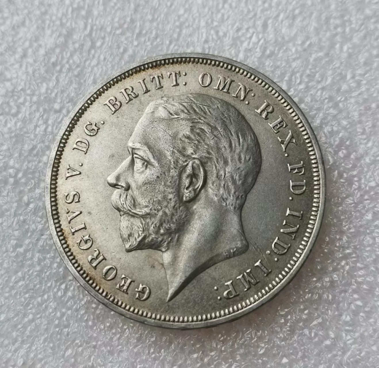 瓶子🏺第44期拍卖会 英国1935年好品相乔五马剑大银币