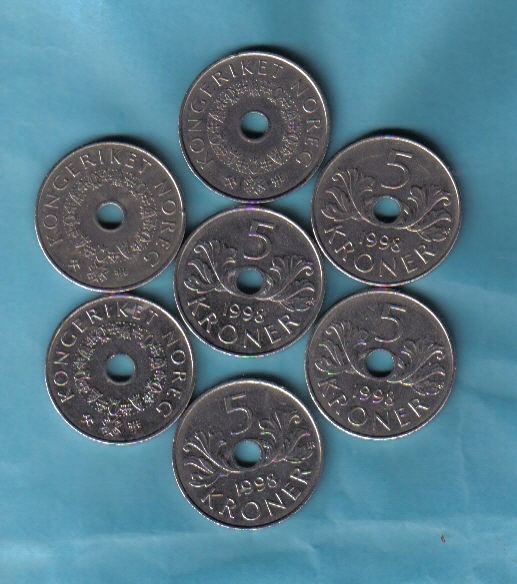 挪威1998年5 克朗 带孔 实物图 