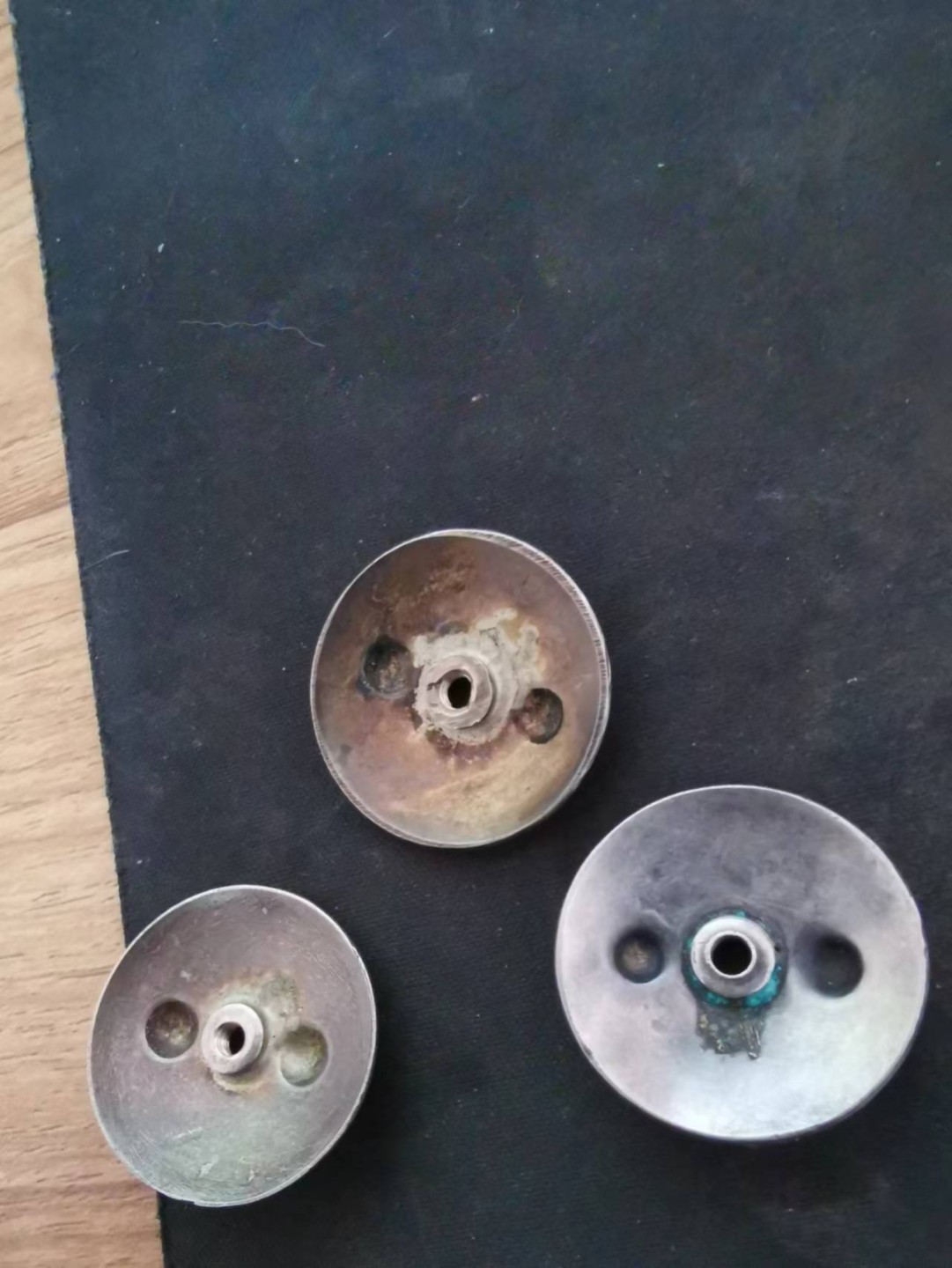 苏联勋章奖章徽章拍卖6-7月第一期 苏联勋章的后盖银质的3个一起