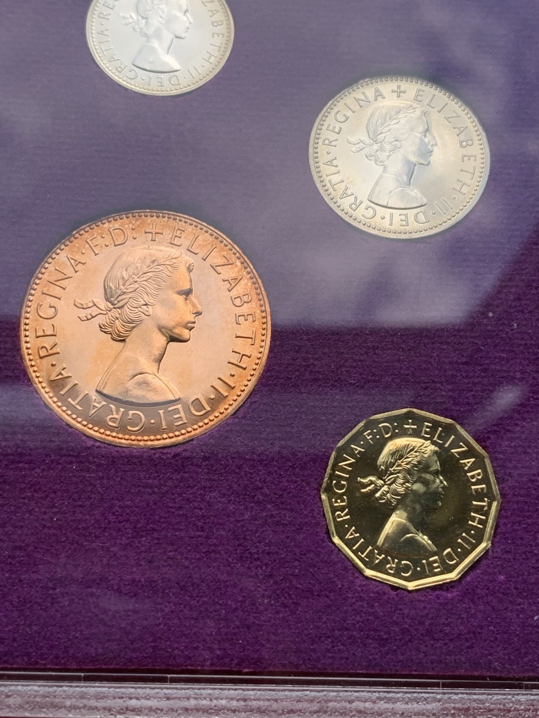 《竞宝斋》第67场-本周日，周一，周四.3场连拍（全场不限金额包邮） 1970年 英国精制套币，最后的12进制的英国套币。经典品种，未来可期