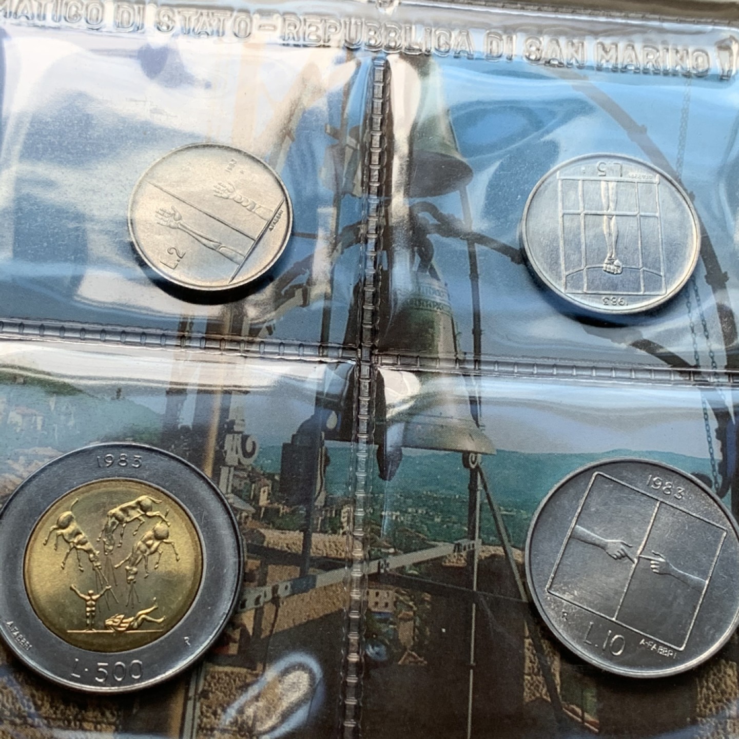 《竞宝斋》第67场-本周日，周一，周四.3场连拍（全场不限金额包邮） 圣马力诺 1983年 盒装套币，保存的非常好