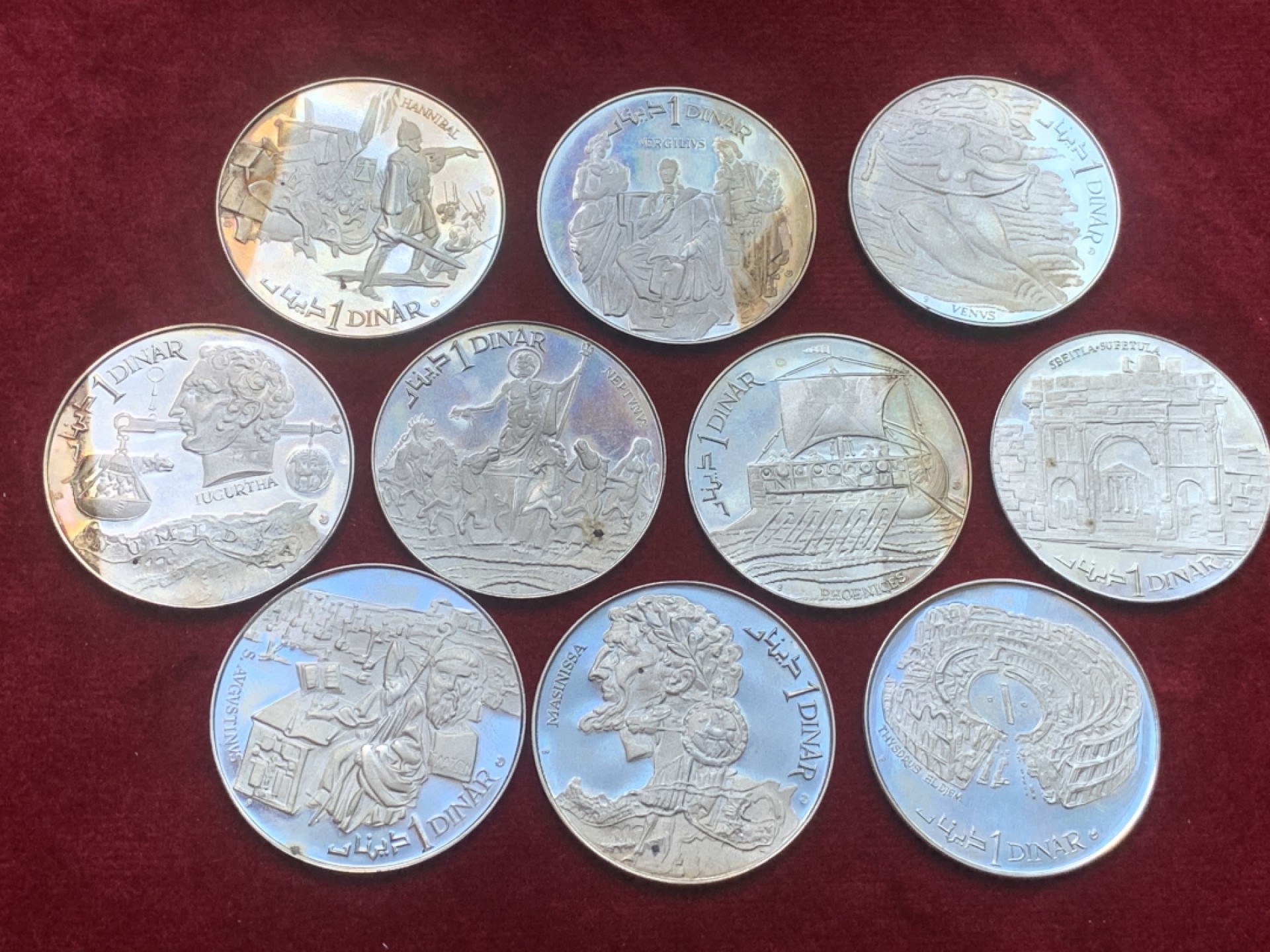 《竞宝斋》第67场-本周日，周一，周四.3场连拍（全场不限金额包邮） 稀少 突尼斯 1969 古代文明系列 1第纳尔 精制银币套装 单枚重20克925银 40直径，整套200克 保存的非常好