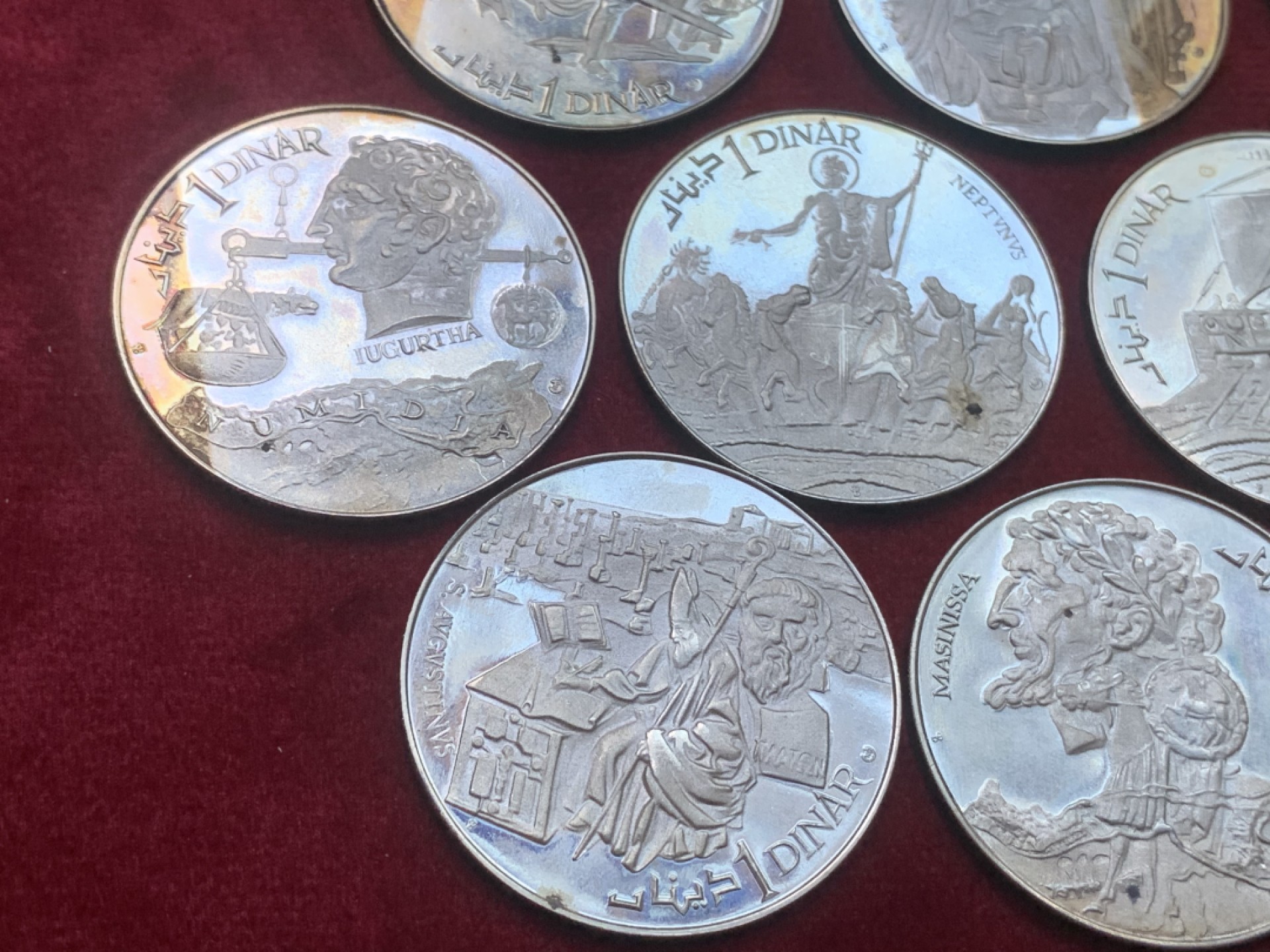 《竞宝斋》第67场-本周日，周一，周四.3场连拍（全场不限金额包邮） 稀少 突尼斯 1969 古代文明系列 1第纳尔 精制银币套装 单枚重20克925银 40直径，整套200克 保存的非常好