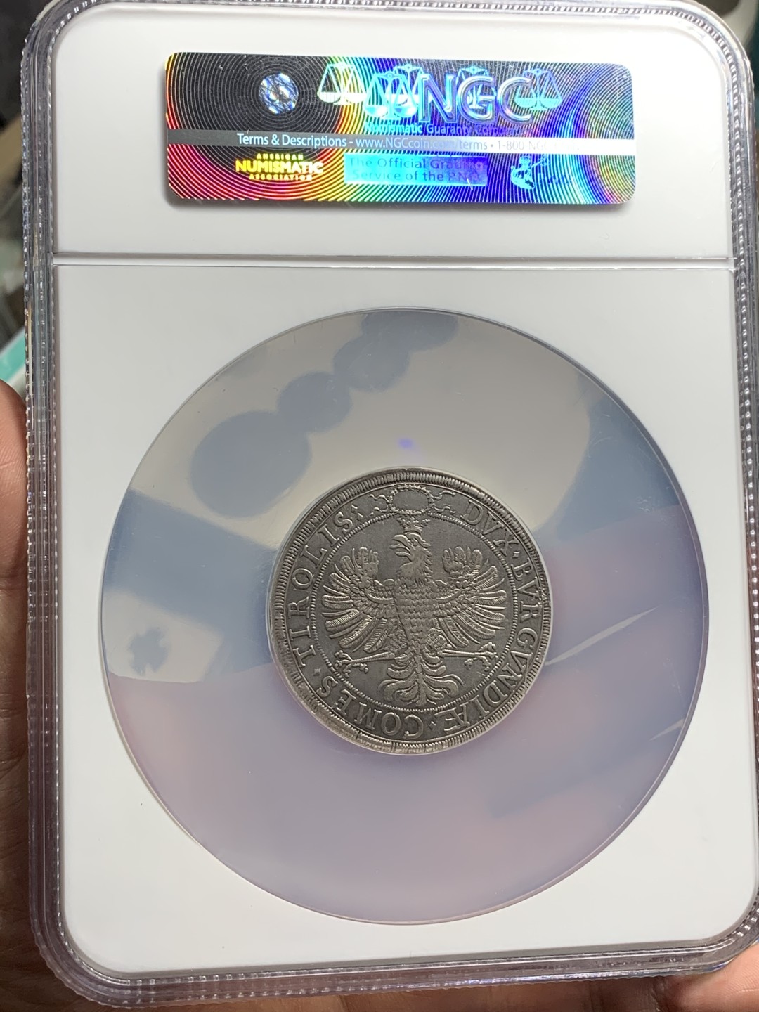 《竞宝斋》第67场-本周日，周一，周四.3场连拍（全场不限金额包邮） NGC MS61 神罗帝国奥地利1626年利奥波德克劳迪娅结婚纪念2泰勒大银币细节打制清晰，脸上轻微磨具裂纹是普遍特征，性价比比较高