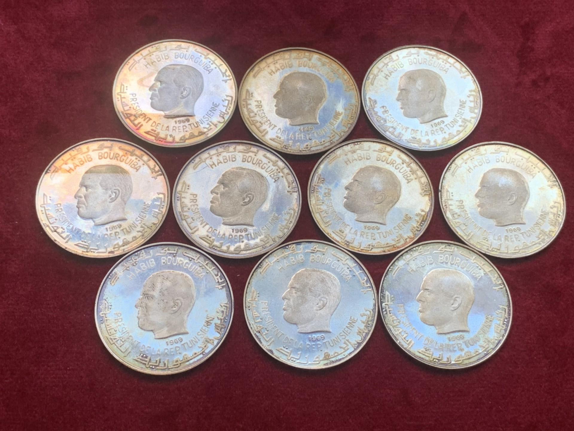 《竞宝斋》第67场-本周日，周一，周四.3场连拍（全场不限金额包邮） 稀少 突尼斯 1969 古代文明系列 1第纳尔 精制银币套装 单枚重20克925银 40直径，整套200克 保存的非常好