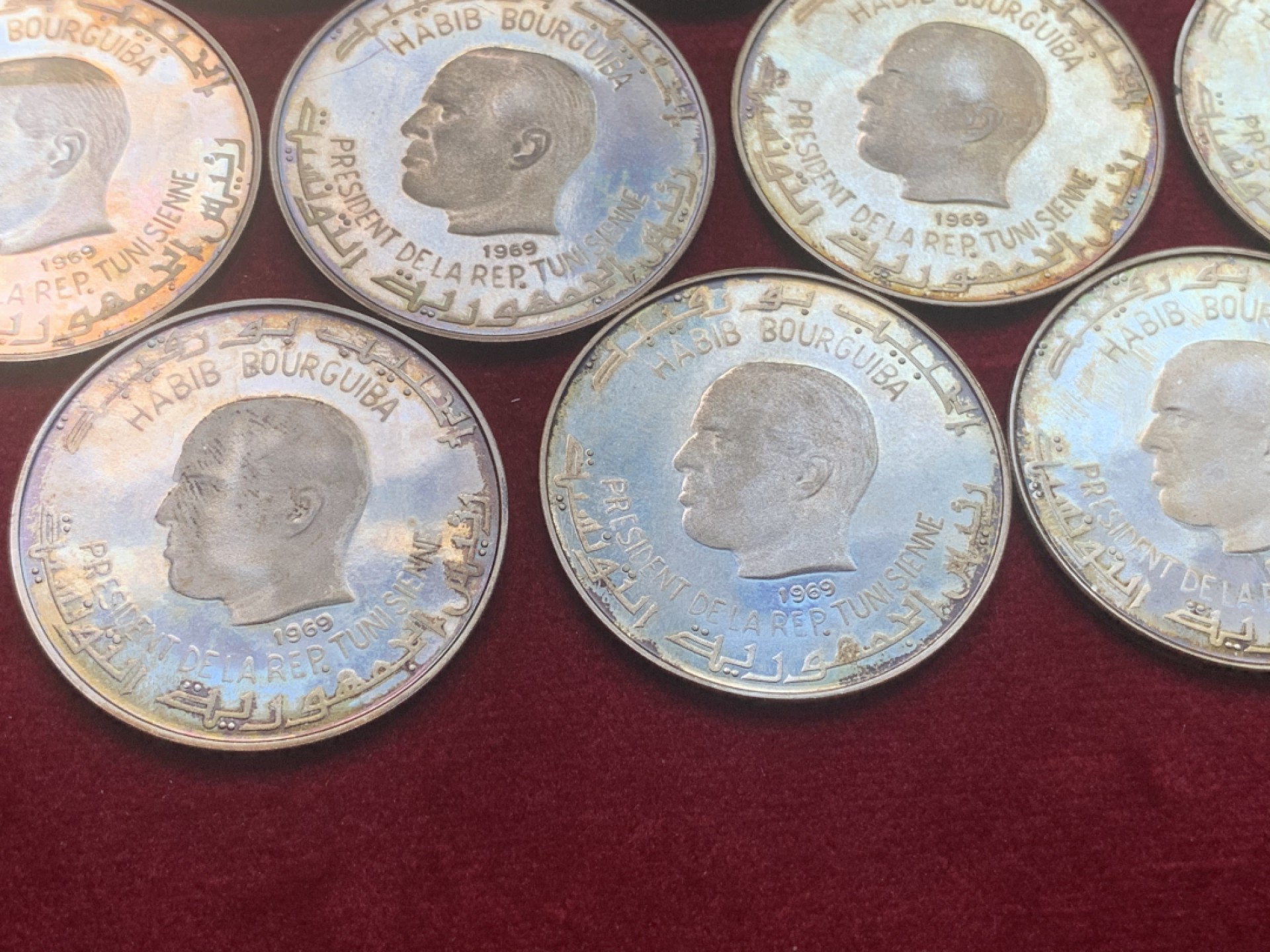 《竞宝斋》第67场-本周日，周一，周四.3场连拍（全场不限金额包邮） 稀少 突尼斯 1969 古代文明系列 1第纳尔 精制银币套装 单枚重20克925银 40直径，整套200克 保存的非常好