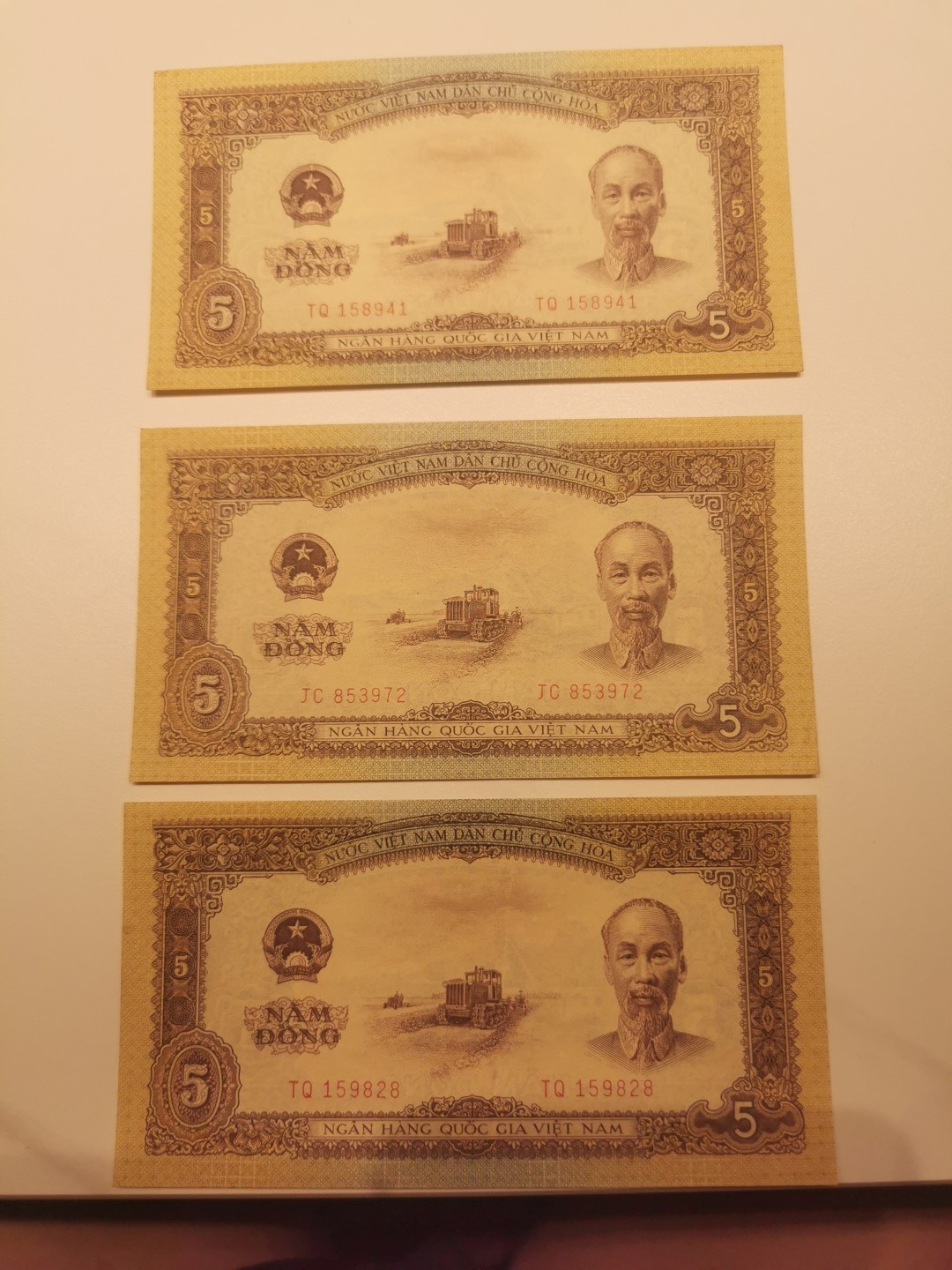 14.【鲸贝乐淘★道德经】“夫唯弗居，是以不去”号拍卖 【中国代印★越南🇻🇳】1958年5盾，星水印3张，流通好品如图