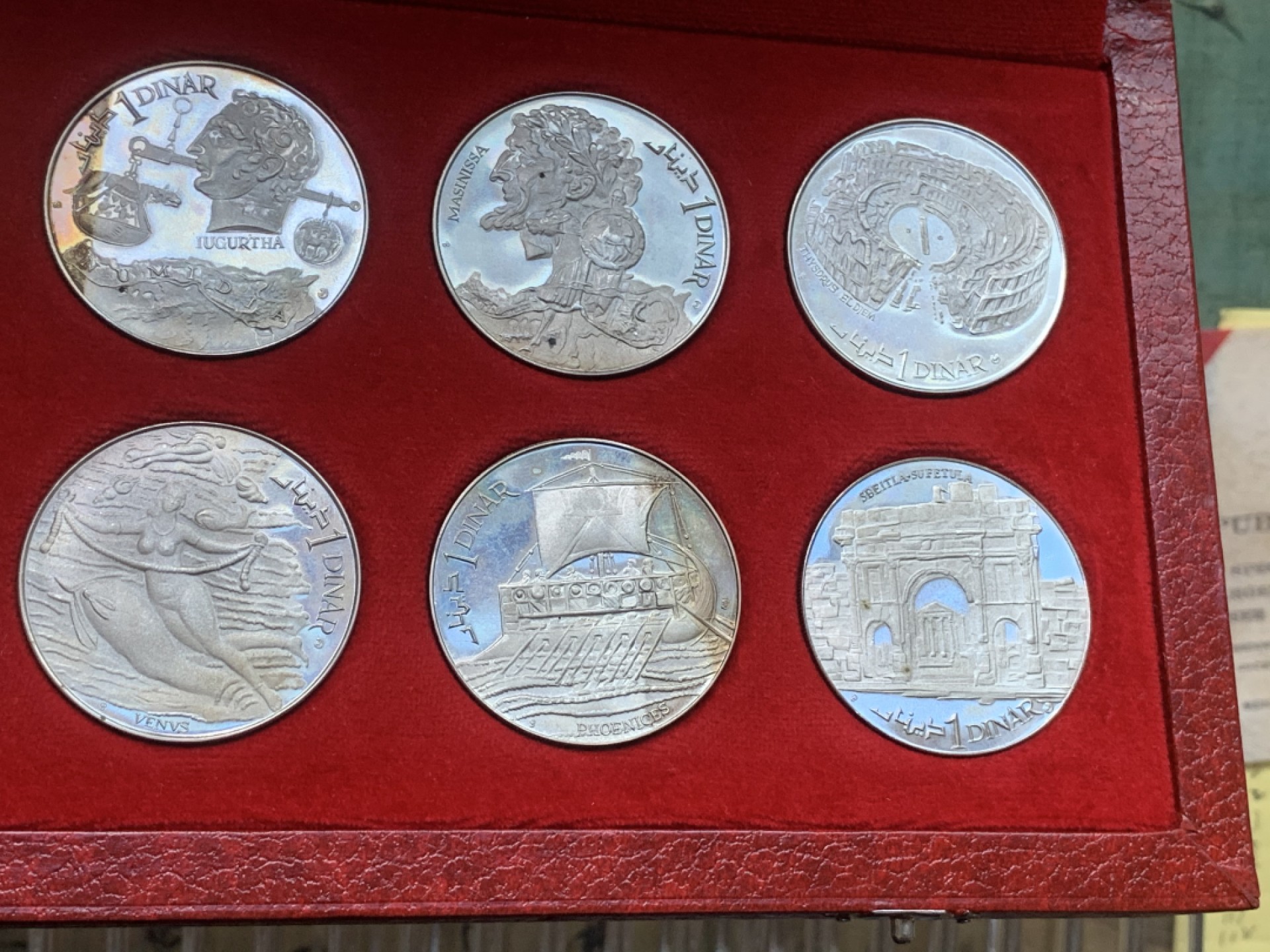 《竞宝斋》第67场-本周日，周一，周四.3场连拍（全场不限金额包邮） 稀少 突尼斯 1969 古代文明系列 1第纳尔 精制银币套装 单枚重20克925银 40直径，整套200克 保存的非常好