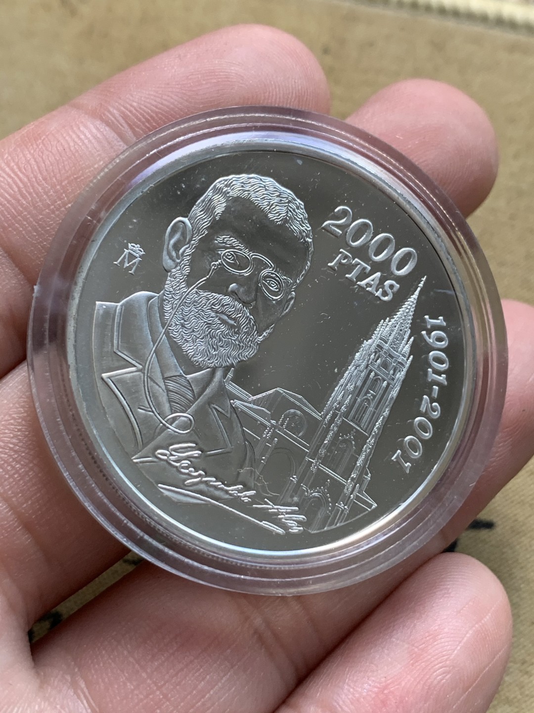 《竞宝斋》第67场-本周日，周一，周四.3场连拍（全场不限金额包邮） 西班牙 2001年 2000比塞塔  925银 27克   Leopoldo Alas Clarin 逝世 100 周年