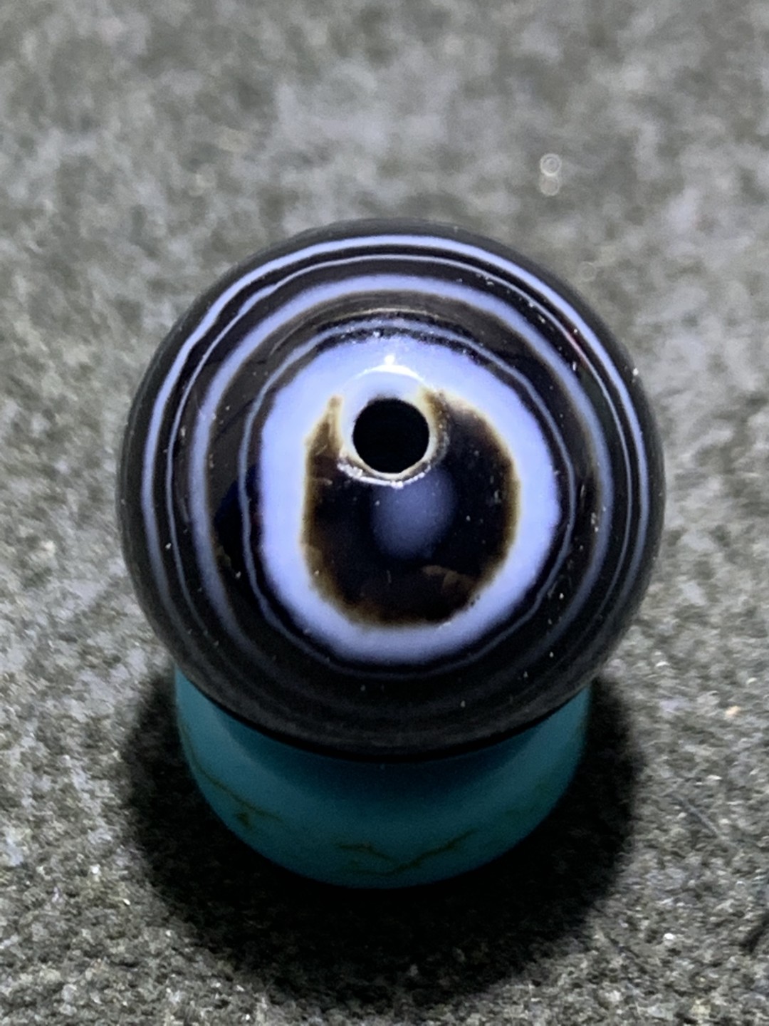 精品千层纹药师玛瑙圆珠一颗！