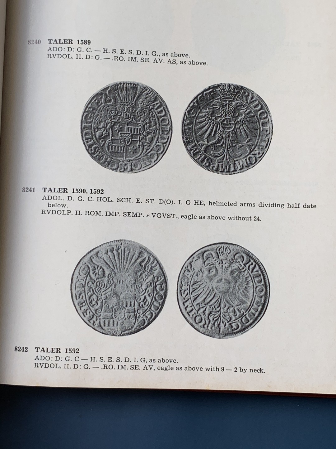 《竞宝斋》第67场-本周日，周一，周四.3场连拍（全场不限金额包邮） 达文波特 欧洲克朗型主币目录  1484-1600 是标准目录的同时本身也是收藏品