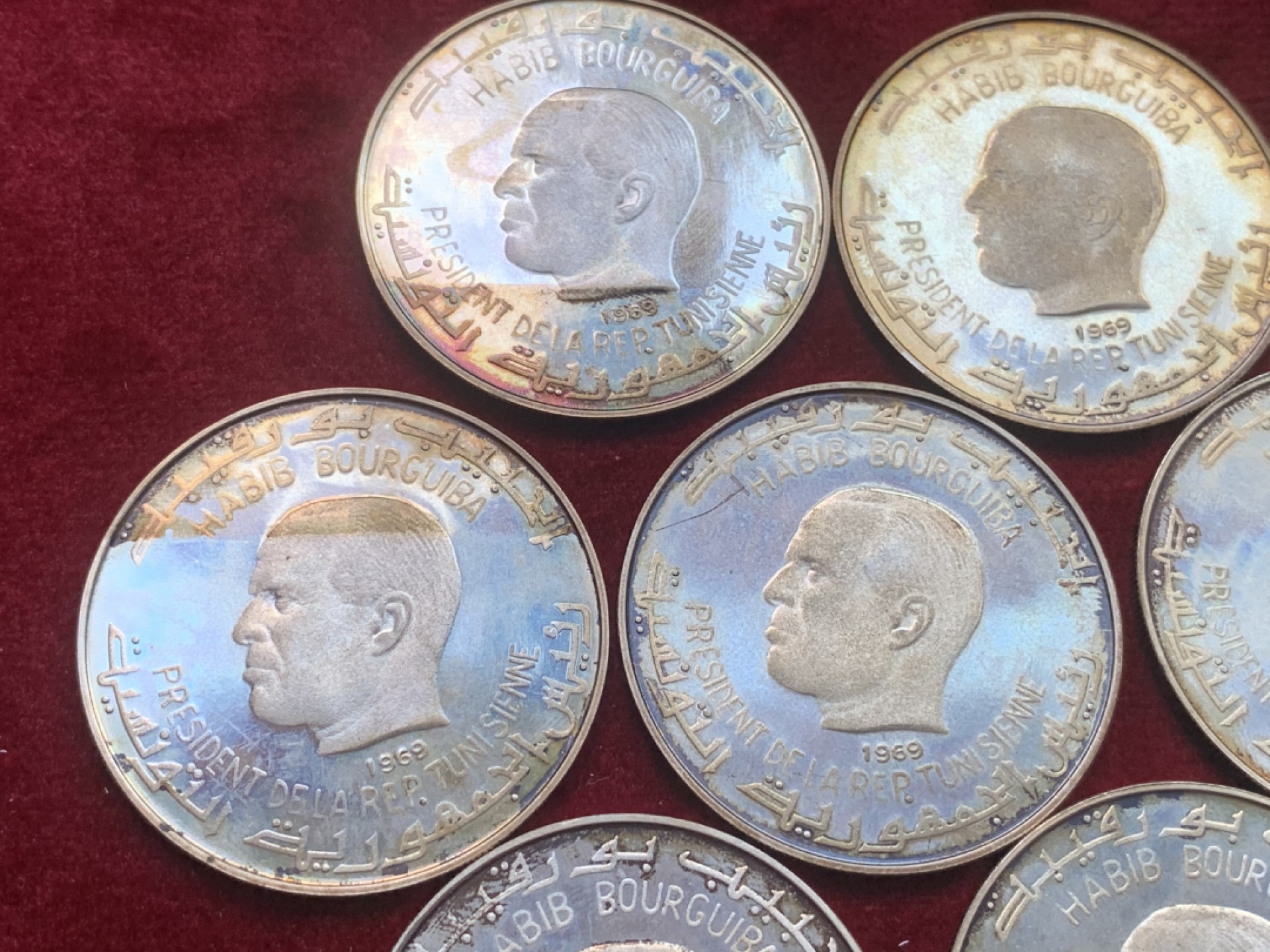 《竞宝斋》第67场-本周日，周一，周四.3场连拍（全场不限金额包邮） 稀少 突尼斯 1969 古代文明系列 1第纳尔 精制银币套装 单枚重20克925银 40直径，整套200克 保存的非常好