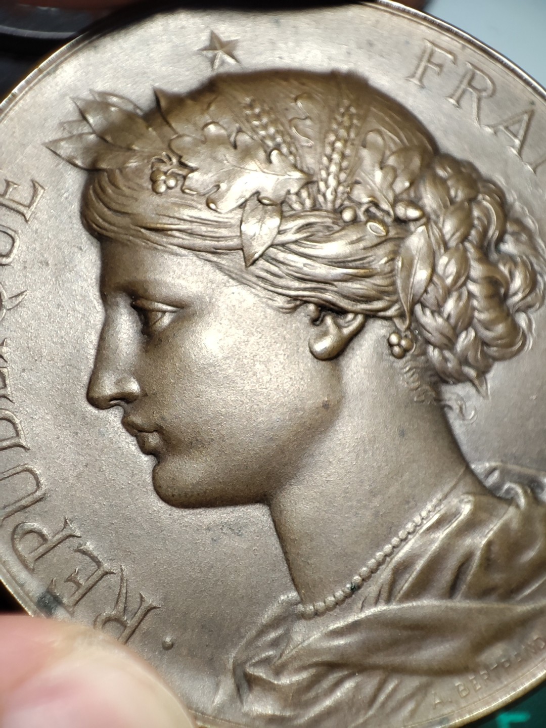 gush小明220626 法国1864玛丽安娜艺术麦朵儿