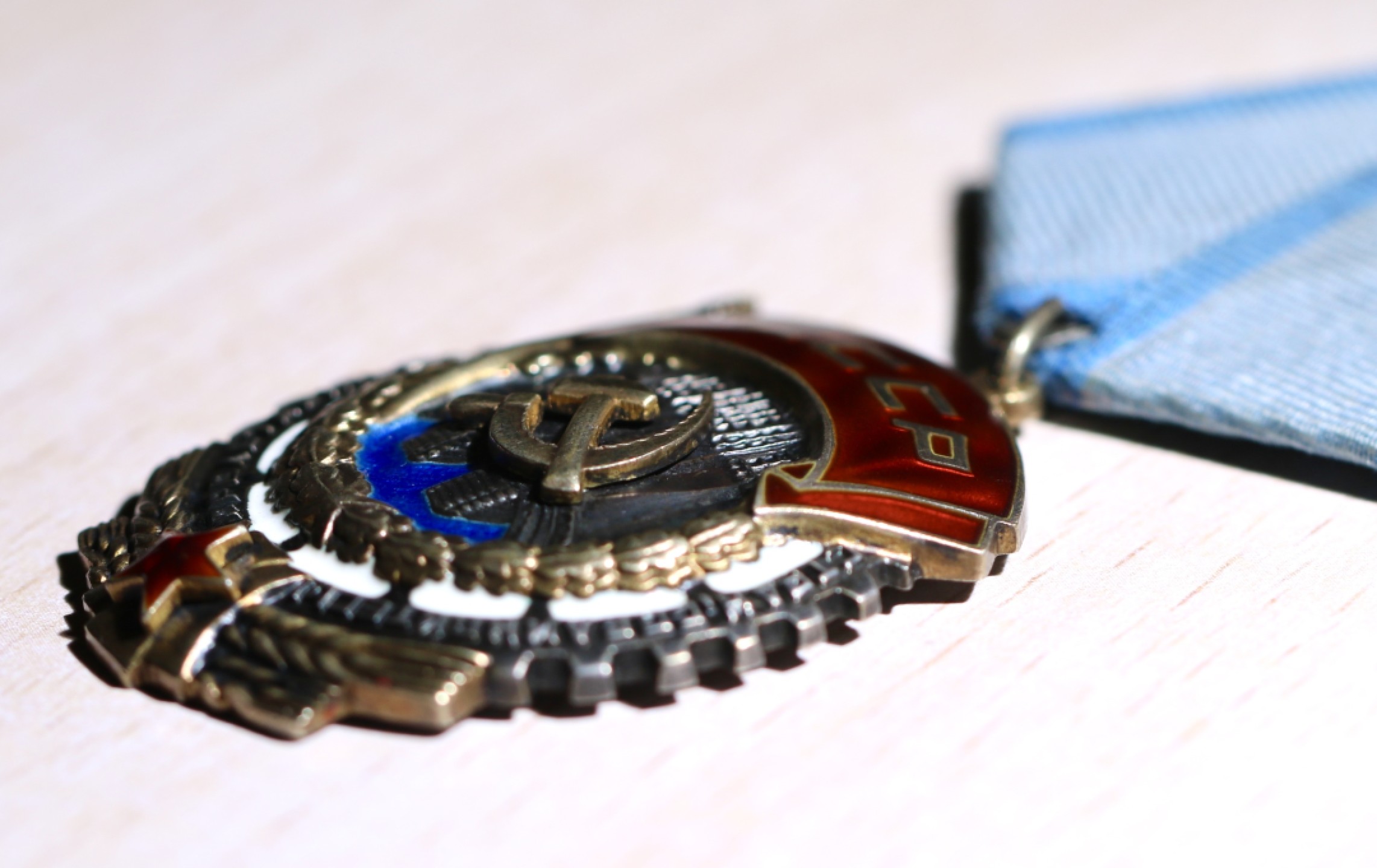 大猫徽章拍卖第195期 苏联劳动红旗勋章 早期狭长版 全品