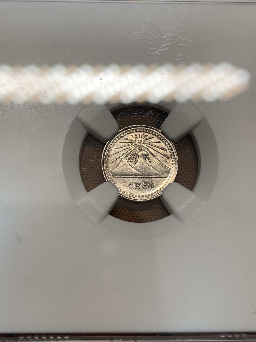 《竞宝斋》第67场-本周日，周一，周四.3场连拍（全场不限金额包邮） NGC-MS64危地马拉1884年1/4R小银币