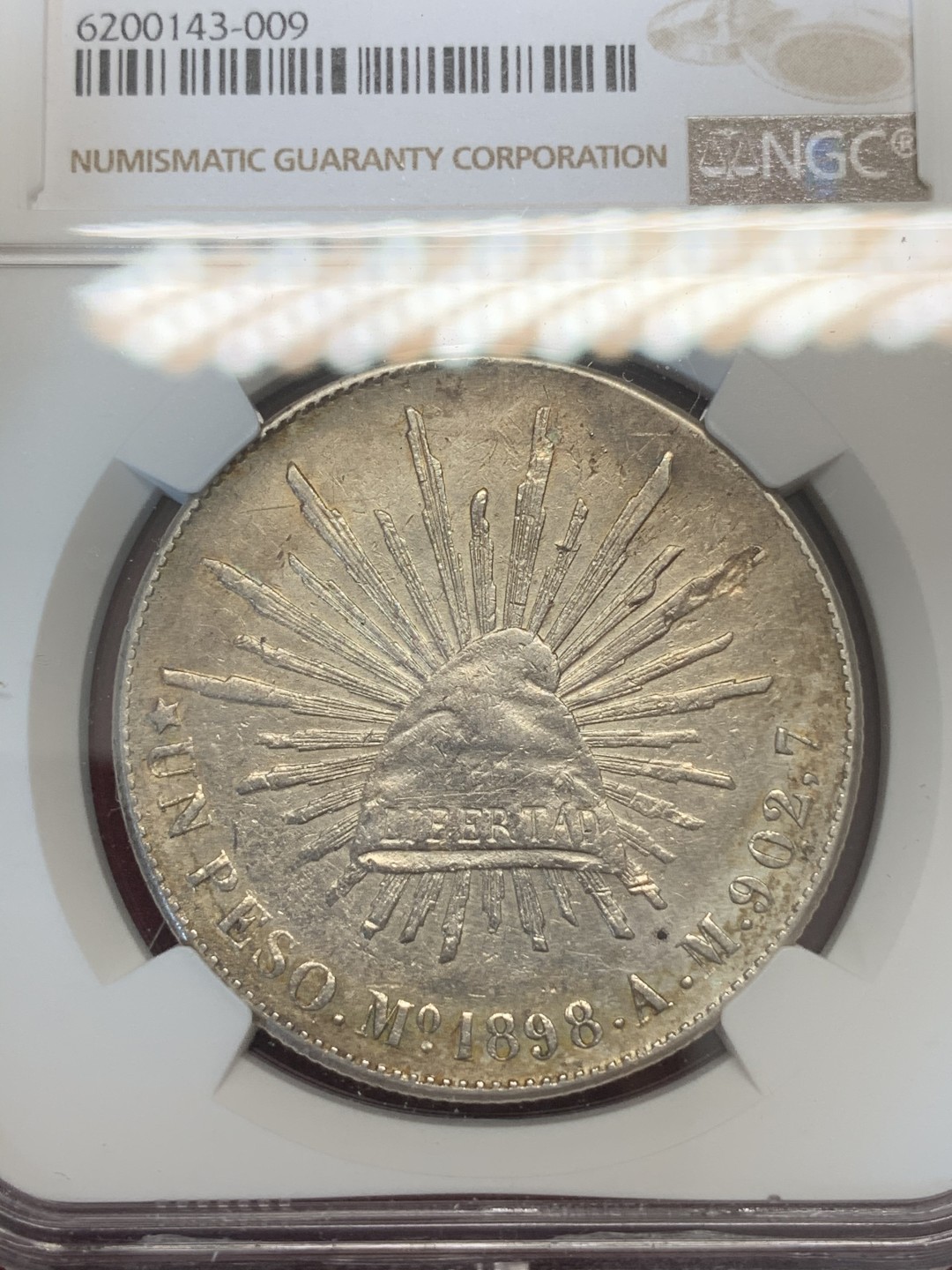 《竞宝斋》第67场-本周日，周一，周四.3场连拍（全场不限金额包邮） NGC AU细节评级 墨西哥 1898年 直边 鹰洋 银币 Original版 带包浆 很不错