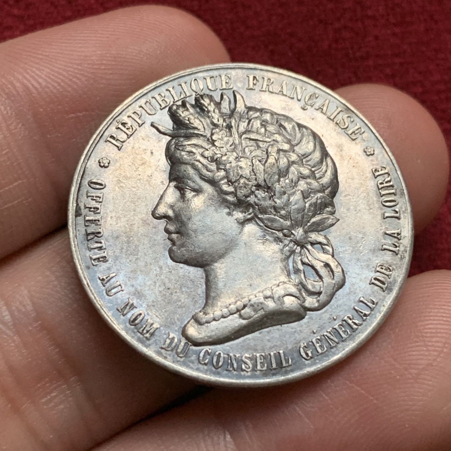 《竞宝斋》第67场-本周日，周一，周四.3场连拍（全场不限金额包邮） 非常少见的 法国 1880-1898 年 银质 代币 丰饶角边铭 银标 13克